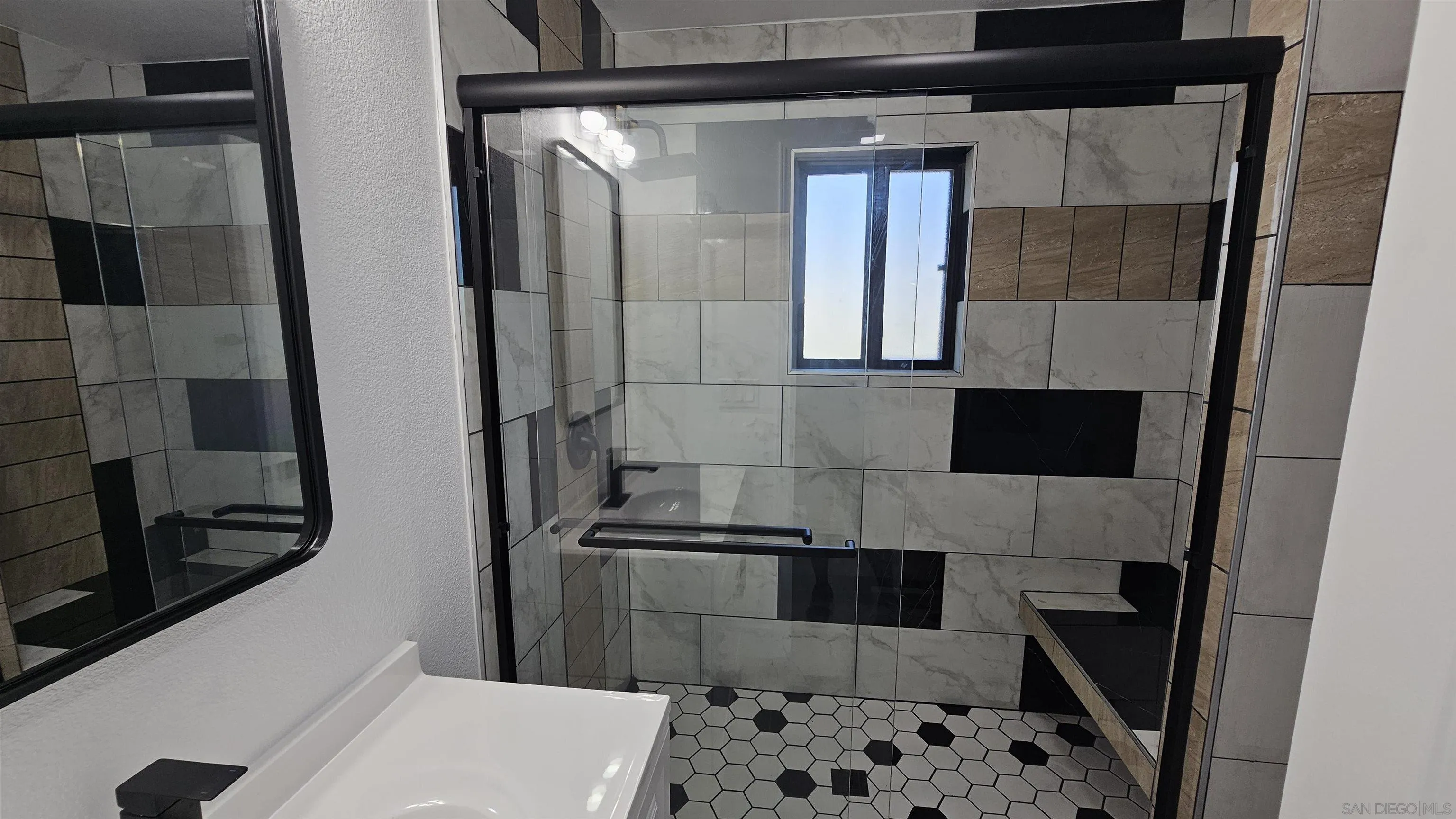https://cdn.realtyfeed.com/cdn/127/260017013/20cd12f01270dade3dfaf188edda7eca.webp