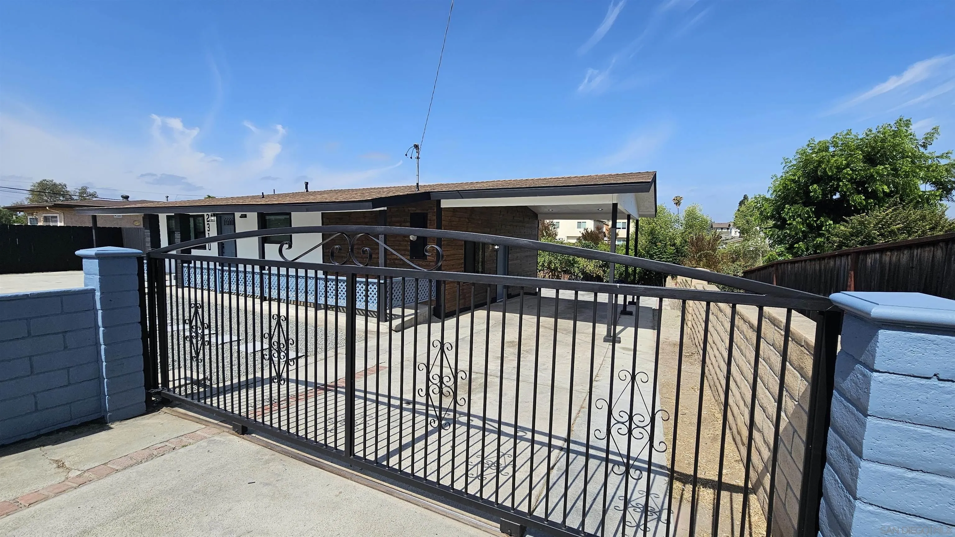 https://cdn.realtyfeed.com/cdn/127/260017013/50a0c3cd80496c12da8aa194b1f99f73.webp