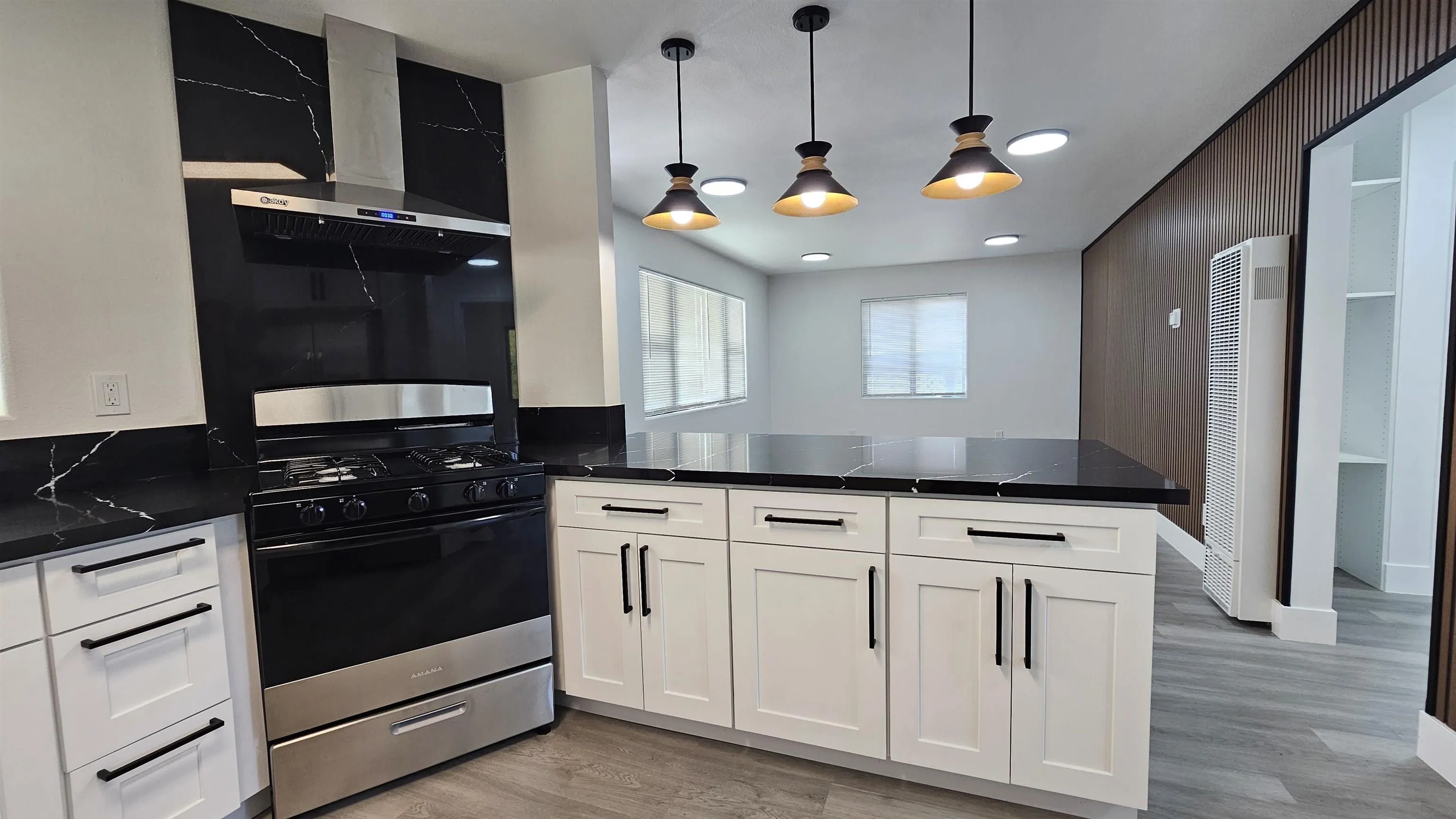 https://cdn.realtyfeed.com/cdn/127/260017013/6699e4aecf5f8e3424236384e071a59f.webp