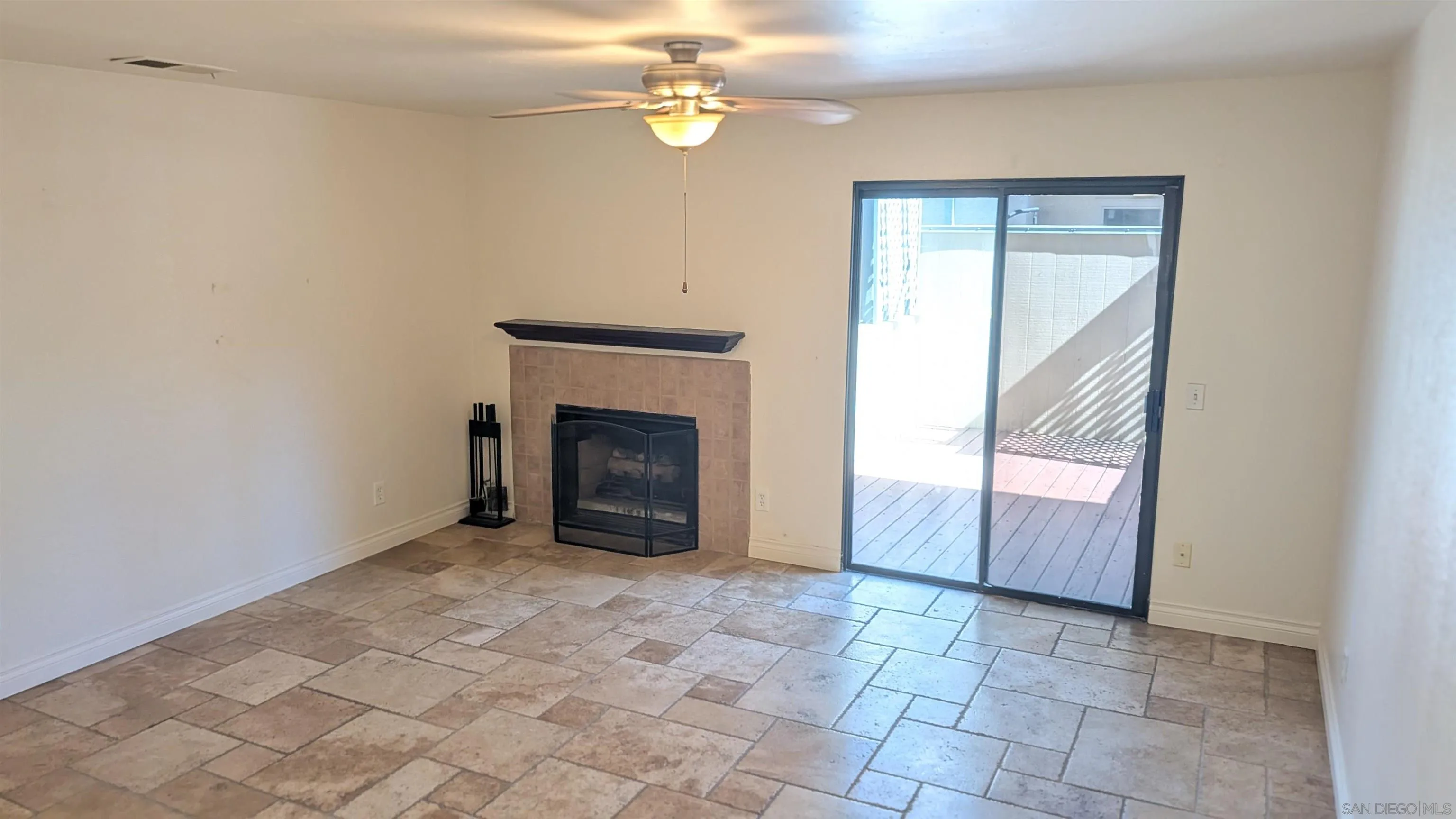 Photo #4: 260017028 Listing: Photo #4