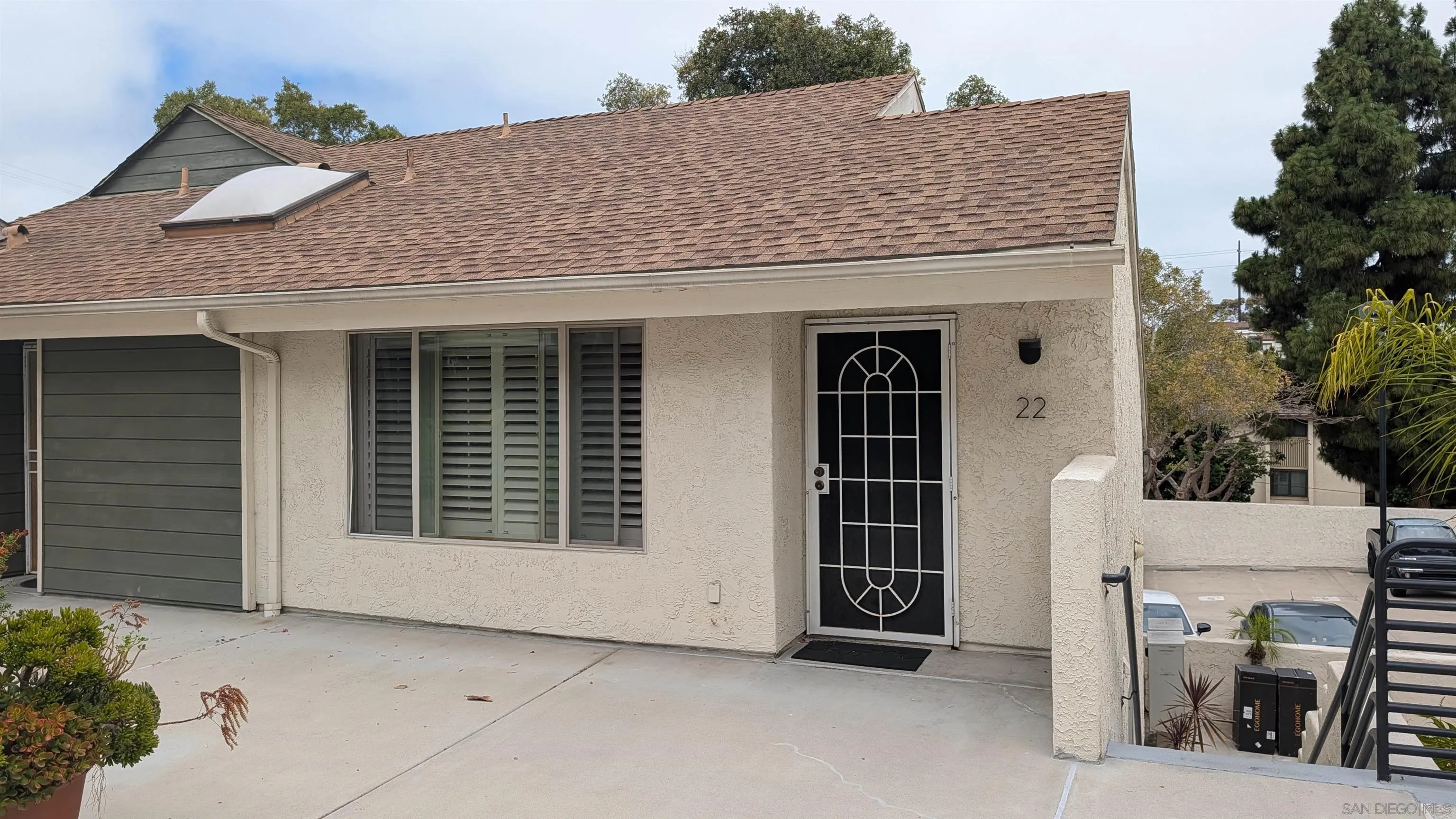 Photo #2: 260017030 Listing: Photo #2