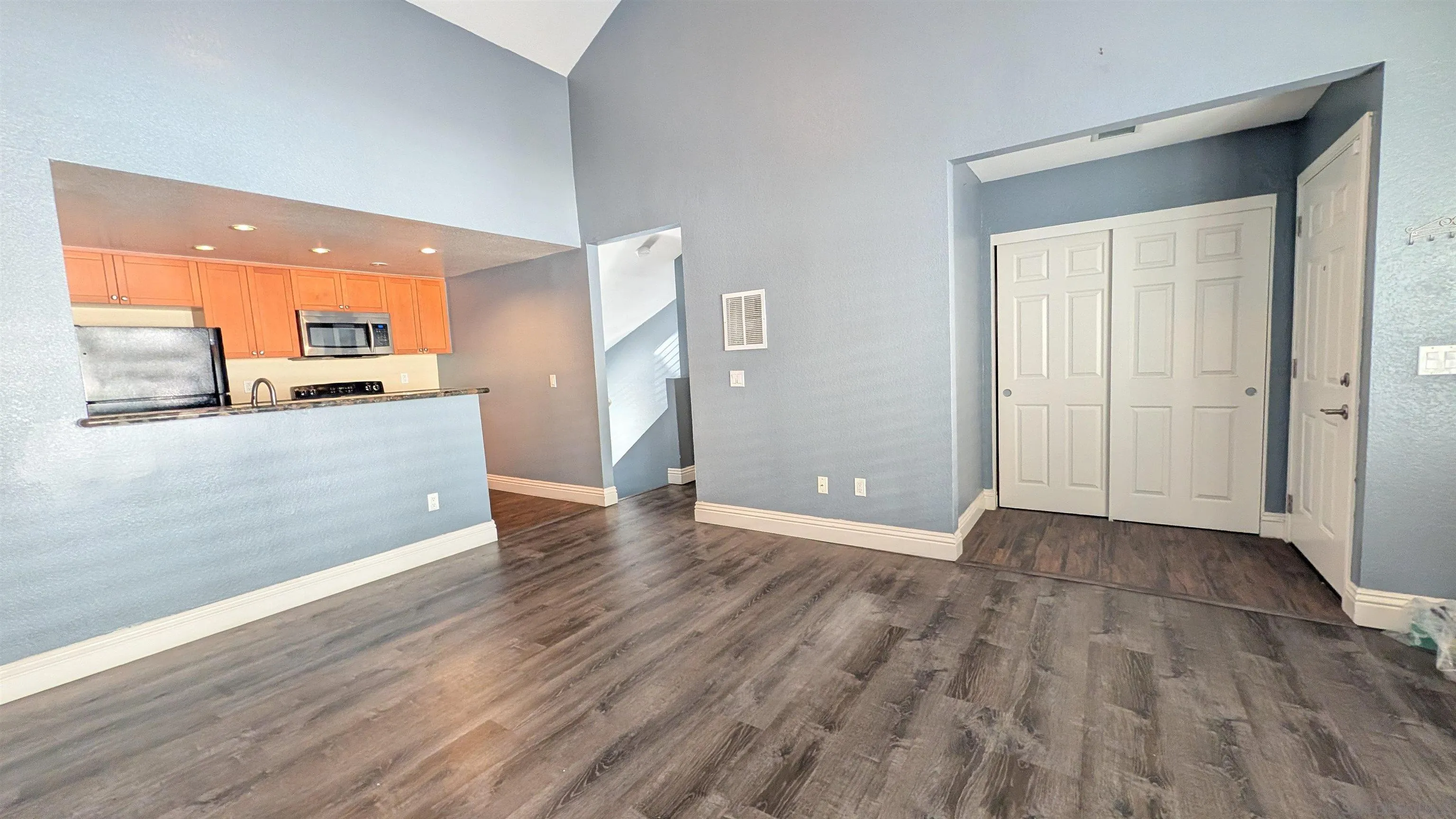 Photo #4: 260017030 Listing: Photo #4