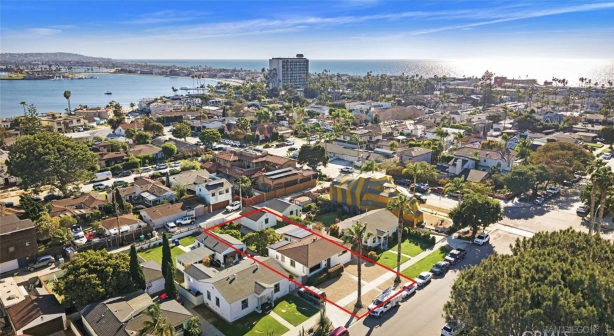 https://cdn.realtyfeed.com/cdn/127/260017033/b0ce390b5641af39603a309dbd62d336.webp