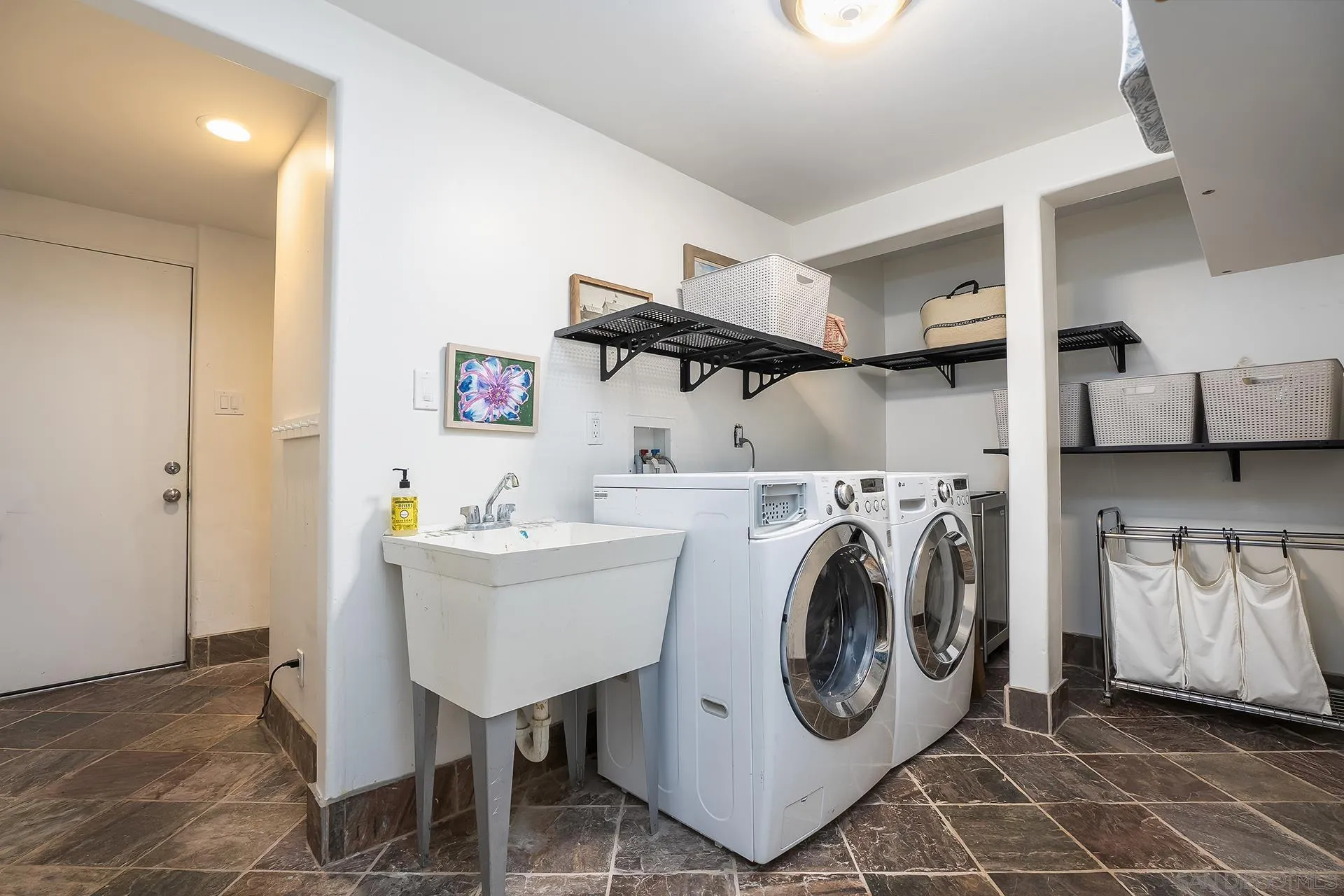 https://cdn.realtyfeed.com/cdn/127/260017036/2655e6a35a8b7ad5705b6dfe2e857e46.webp
