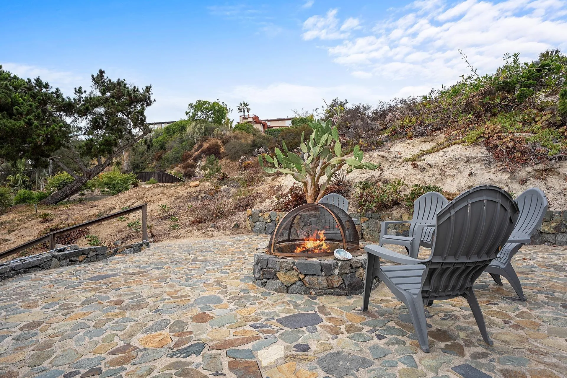 https://cdn.realtyfeed.com/cdn/127/260017036/314dc5269625d90ceab35ee287bc63f0.webp