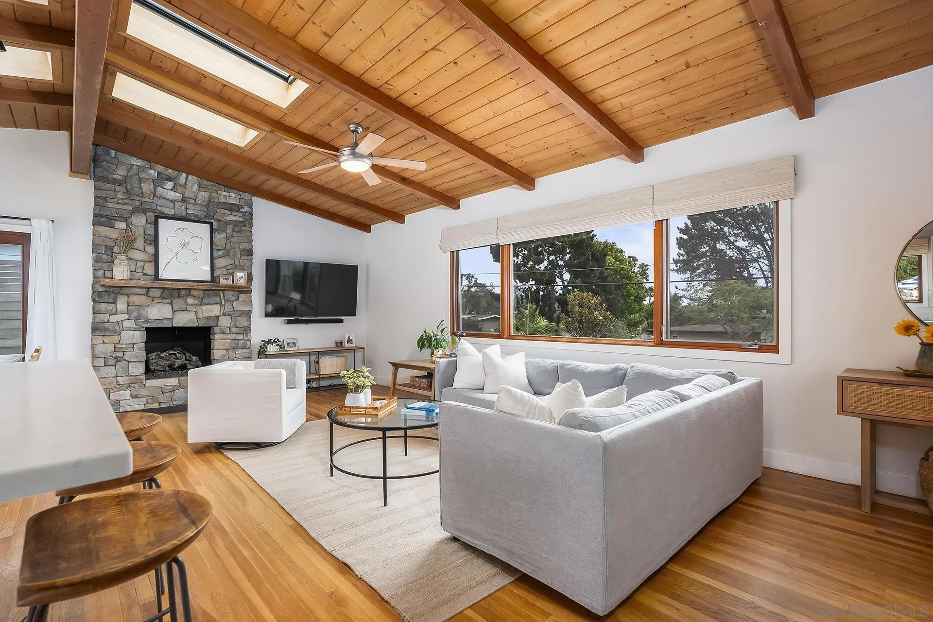 https://cdn.realtyfeed.com/cdn/127/260017036/5852d74c02a2fb0a6999b44da4efdf91.webp