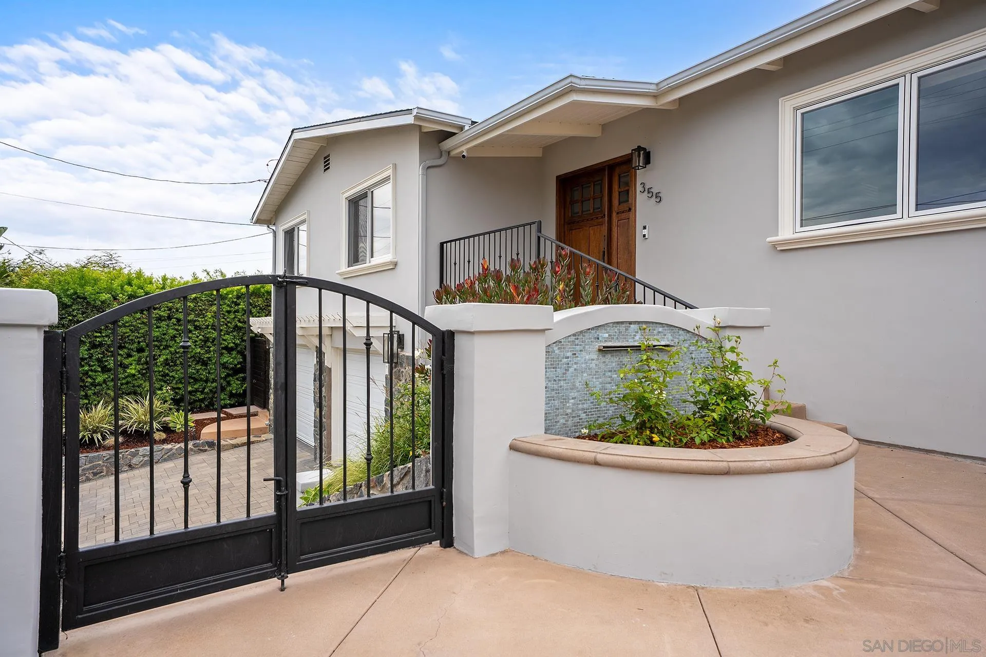 https://cdn.realtyfeed.com/cdn/127/260017036/72d1dd2bbfcfc323493e92024d3919e0.webp