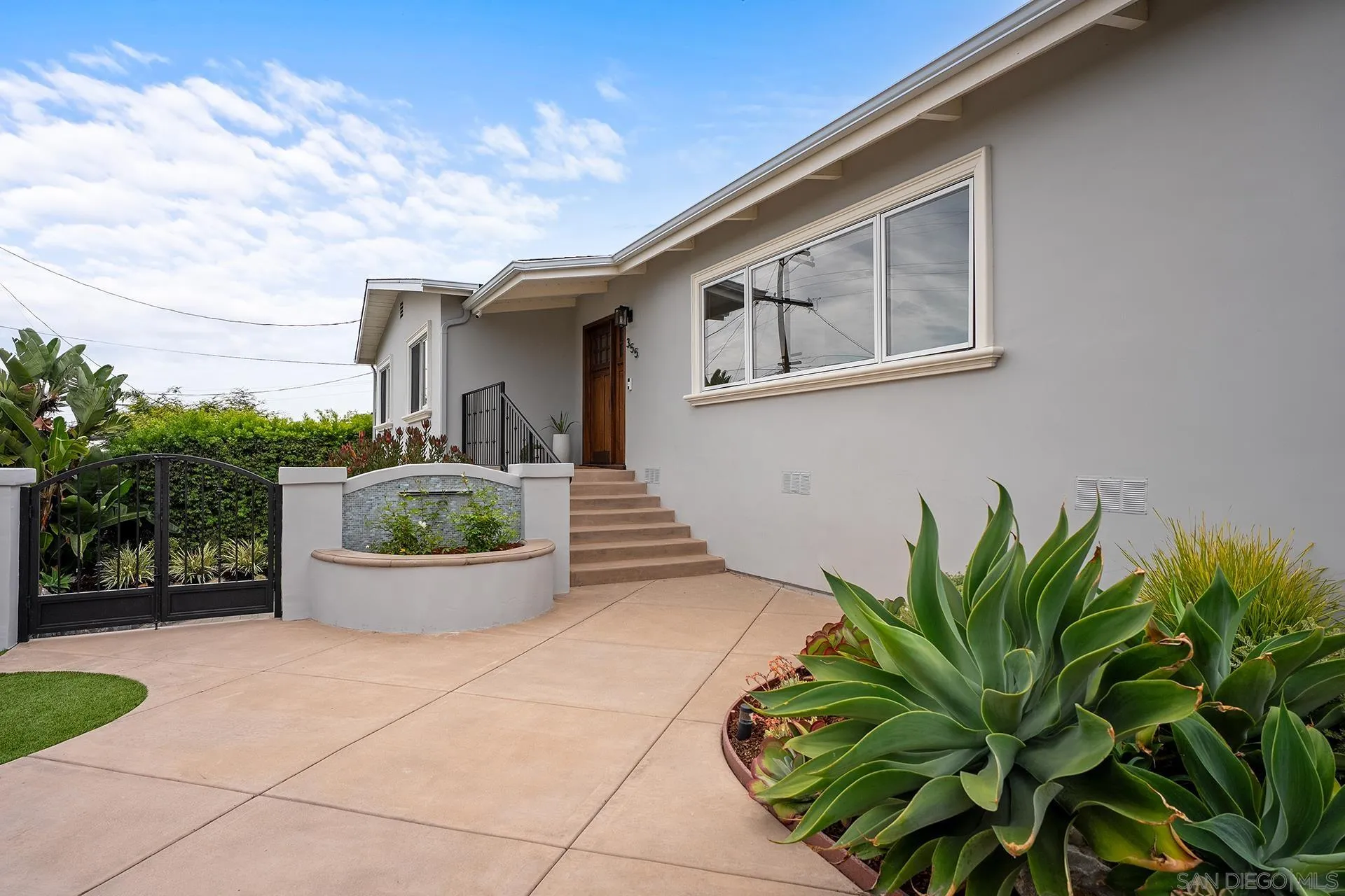 https://cdn.realtyfeed.com/cdn/127/260017036/8c70c2bd34fde30f33c5722be0a945b5.webp