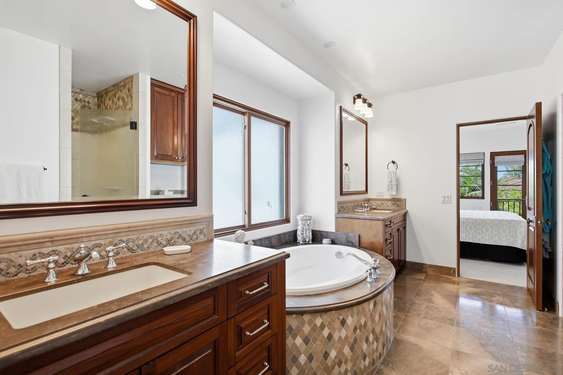 https://cdn.realtyfeed.com/cdn/127/260017039/0578dcb62db88a5f4f70d0ddd7da7cdd.webp