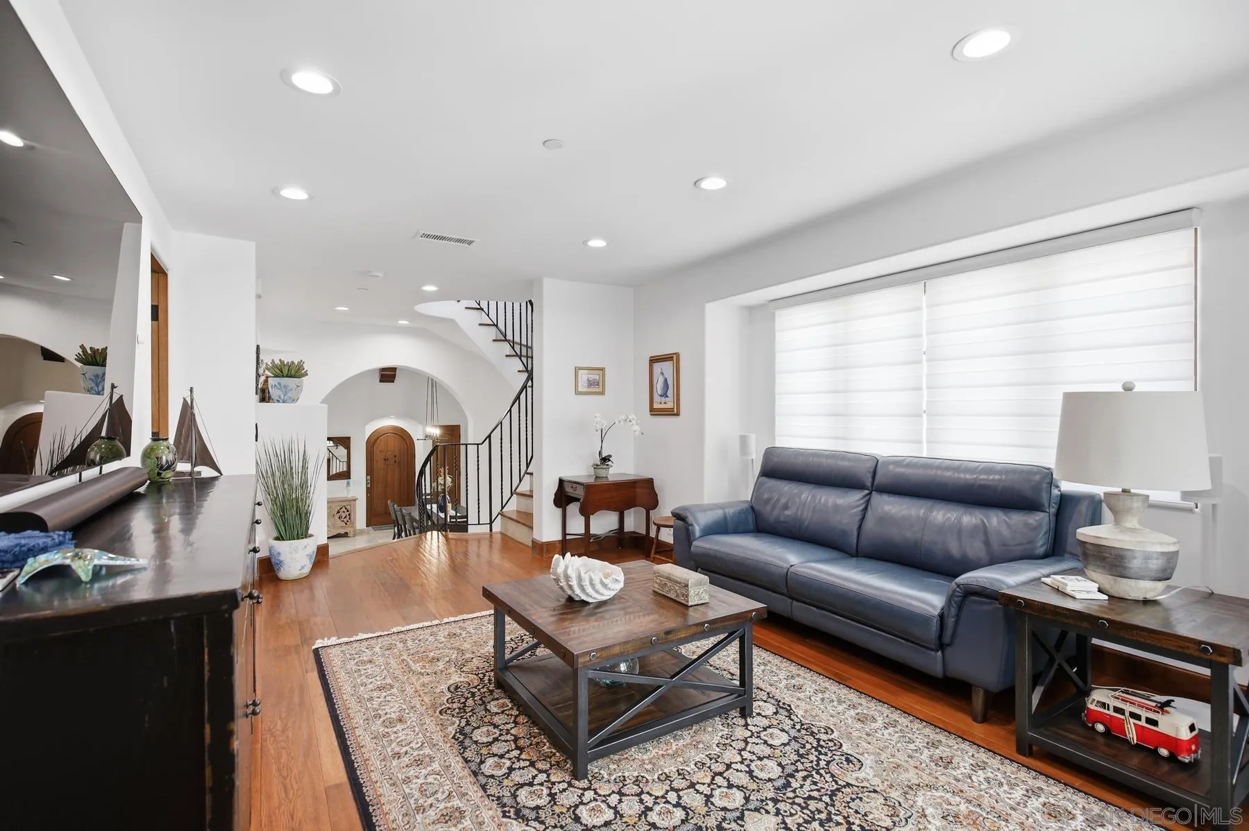 https://cdn.realtyfeed.com/cdn/127/260017039/0a544910587b37dc3addf2914f0e248f.webp