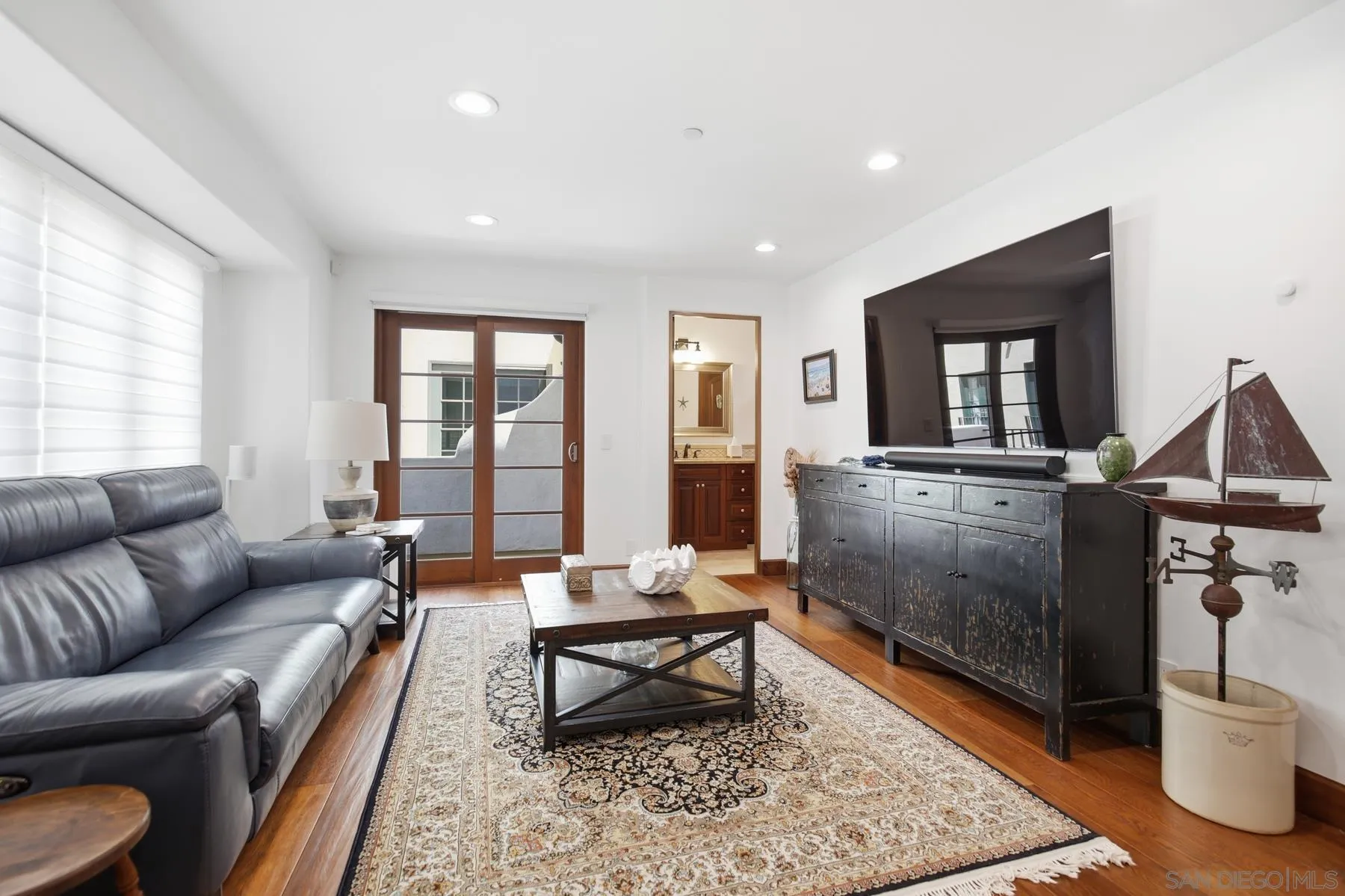 https://cdn.realtyfeed.com/cdn/127/260017039/b4c72998e9cfce5f9d58239bd7a75fe9.webp