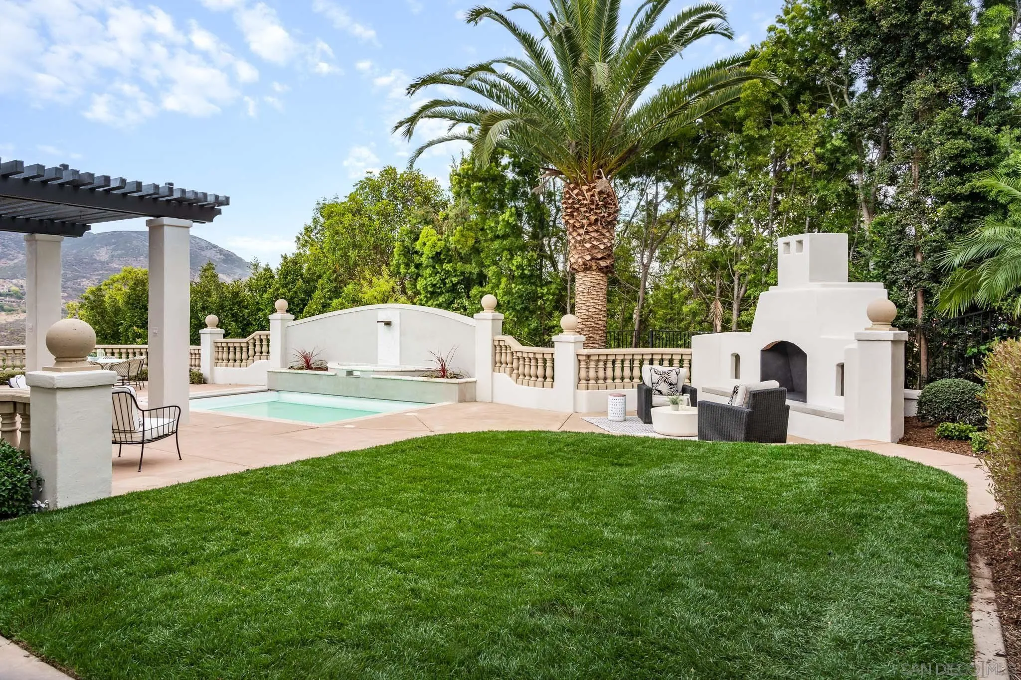 https://cdn.realtyfeed.com/cdn/127/260017041/c3eda7de6e3dd4177f27e8b27ce55b1d.webp