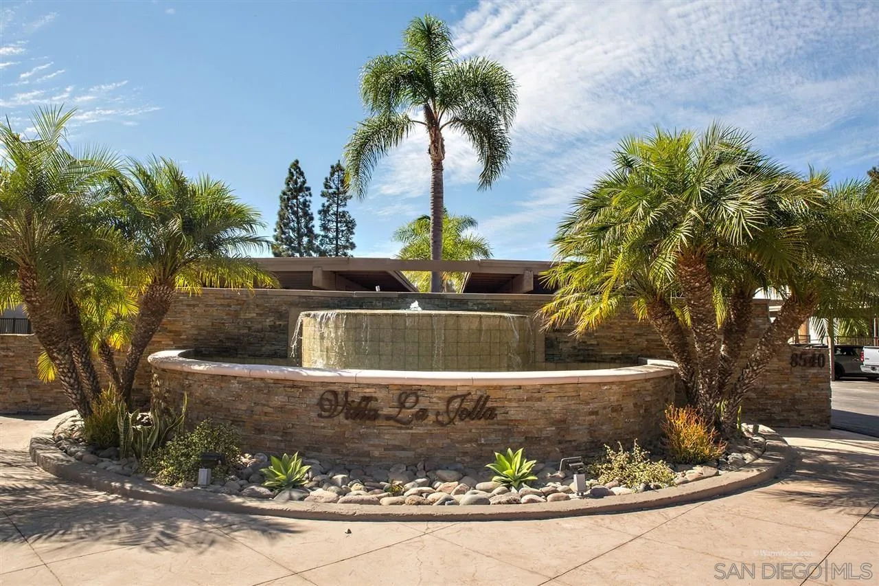 https://cdn.realtyfeed.com/cdn/127/260017042/636de48f63e4434a71e5366c427c7baf.webp