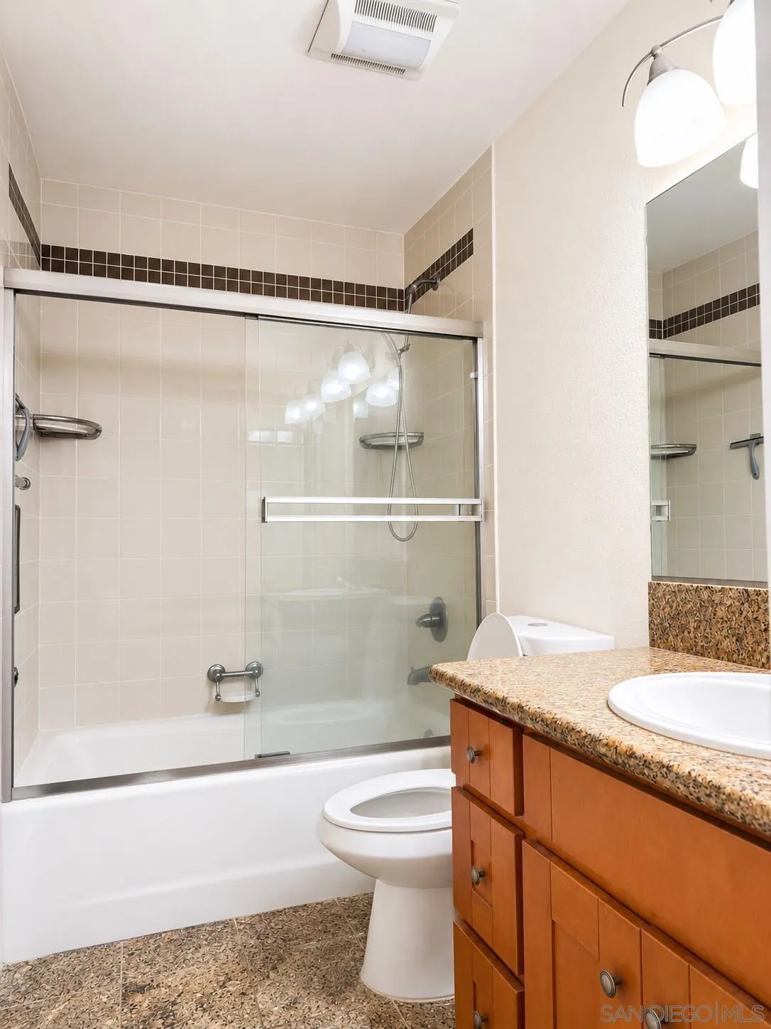 https://cdn.realtyfeed.com/cdn/127/260017042/7038681ba77b136ba85ddb6a0ccfcc2c.webp