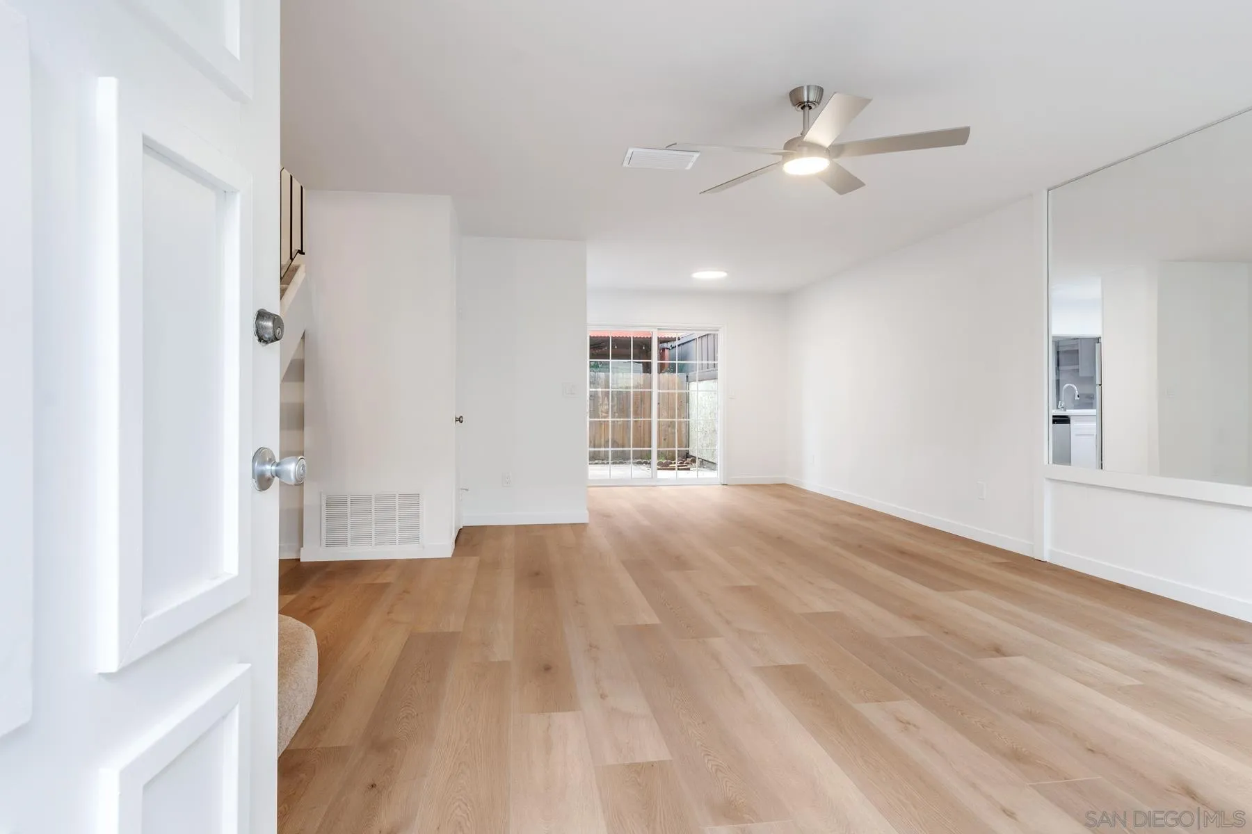 Photo #12: 260017050 Listing: Photo #12