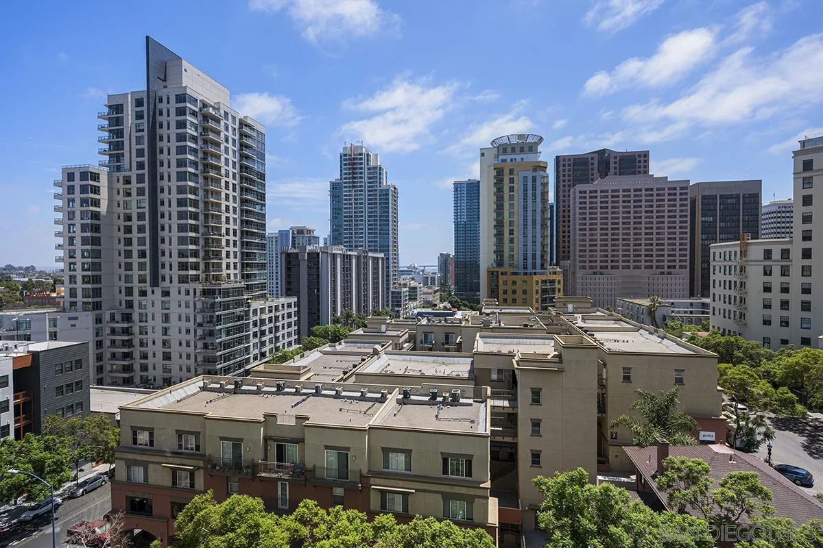 https://cdn.realtyfeed.com/cdn/127/260017052/806049382e01a7c1d2f4be46314a39c9.webp