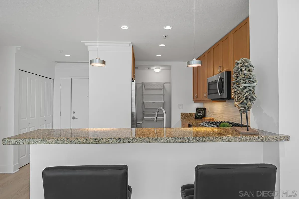 Photo #17: 260017052 Listing: Photo #17