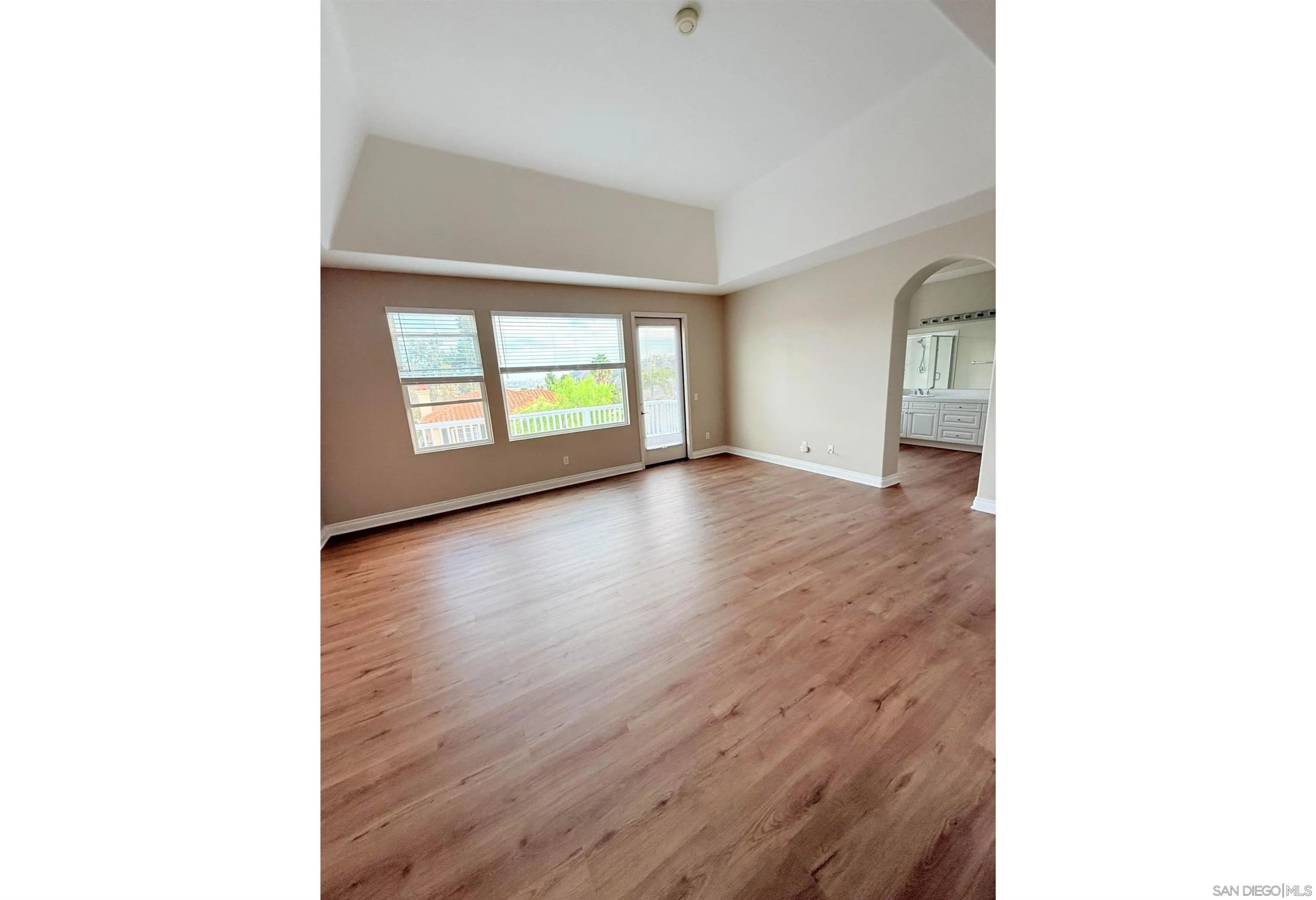 6063 Oakgate Row, San Diego, CA 92037, photo 12