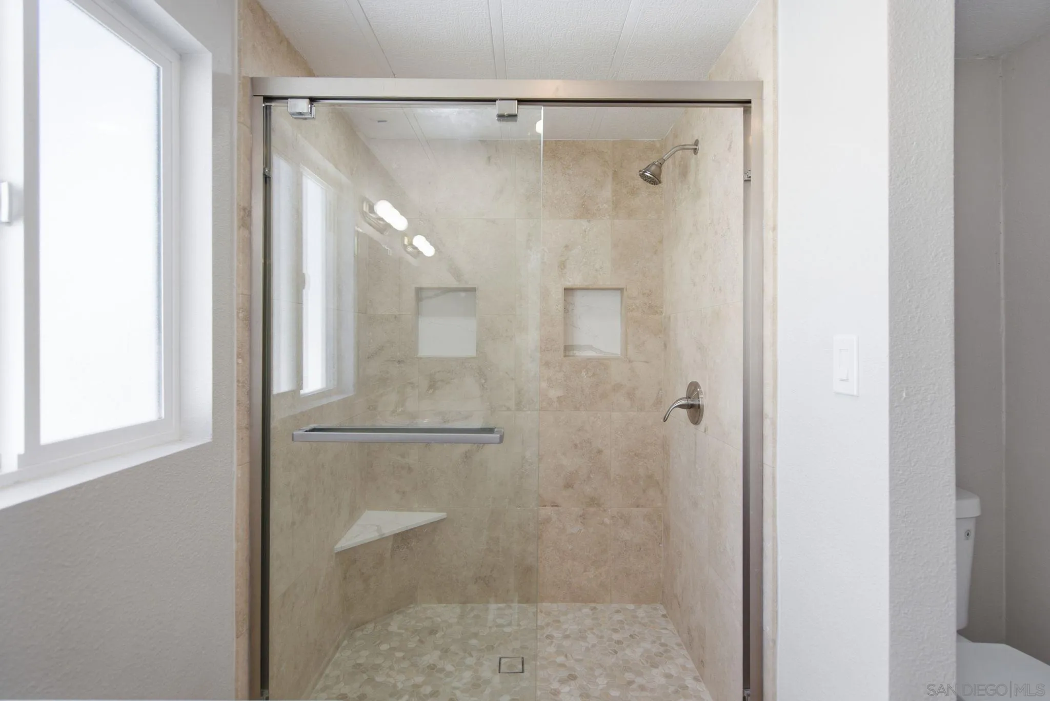 https://cdn.realtyfeed.com/cdn/127/260017069/601f6ea2c94305745134816e95229d48.webp