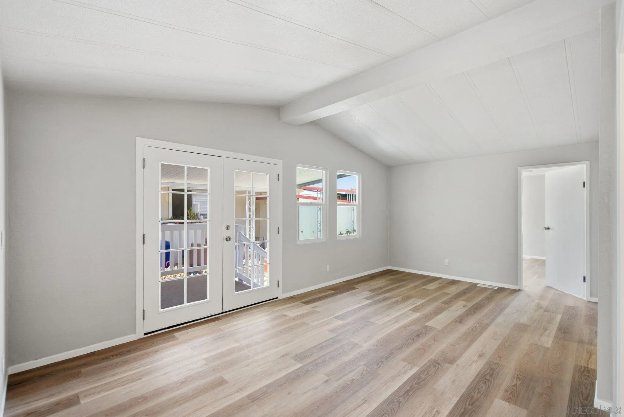 https://cdn.realtyfeed.com/cdn/127/260017069/794398c660c5f9777e785c0c4b2c3744.webp