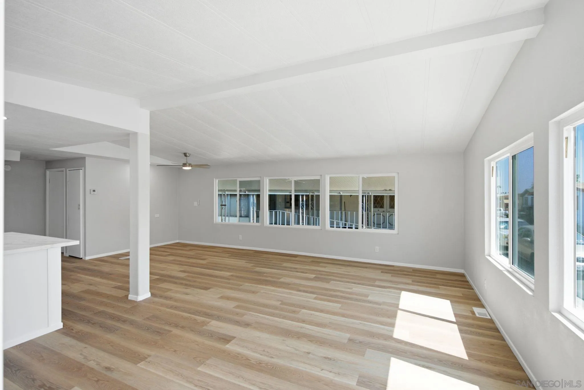 https://cdn.realtyfeed.com/cdn/127/260017069/7c4e674916ca45c15365af04c6bd661d.webp