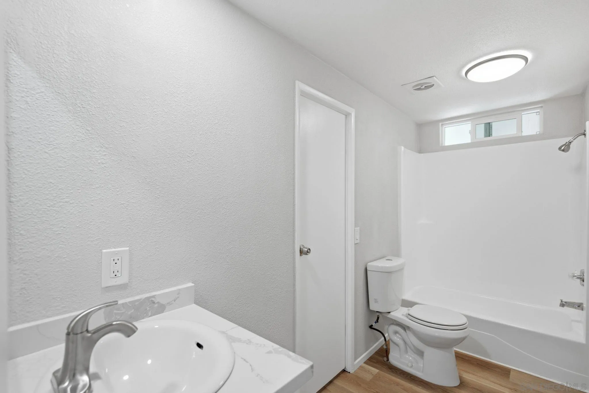 https://cdn.realtyfeed.com/cdn/127/260017069/9826e250289b4638c464f0327c21bd78.webp