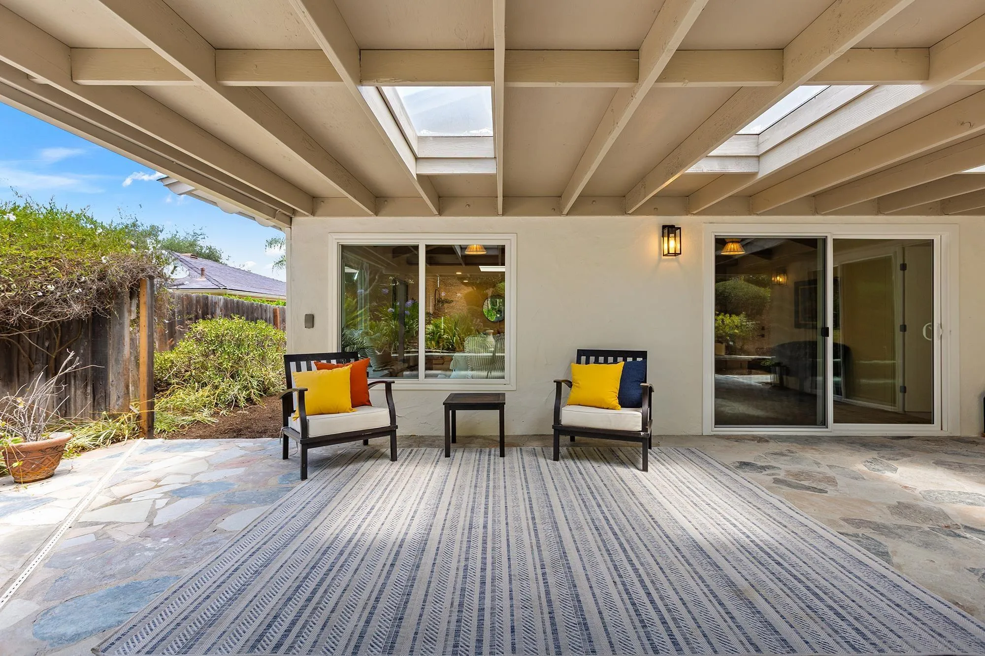 https://cdn.realtyfeed.com/cdn/127/260017076/e93a89522b0990cf30af37d63dd5833f.webp