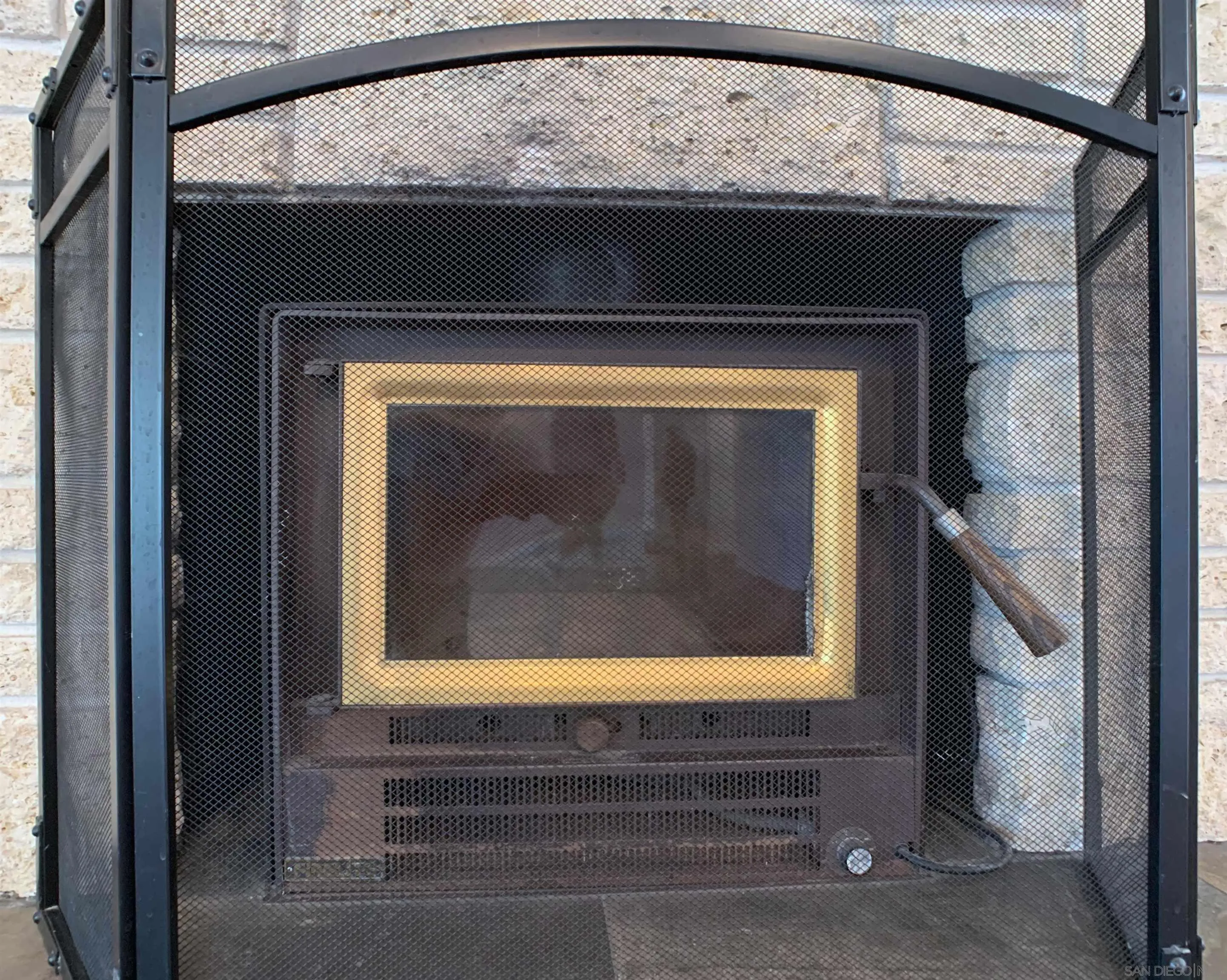 https://cdn.realtyfeed.com/cdn/127/260017095/a3688e42f7cb03f001346c0f6afd0f96.webp