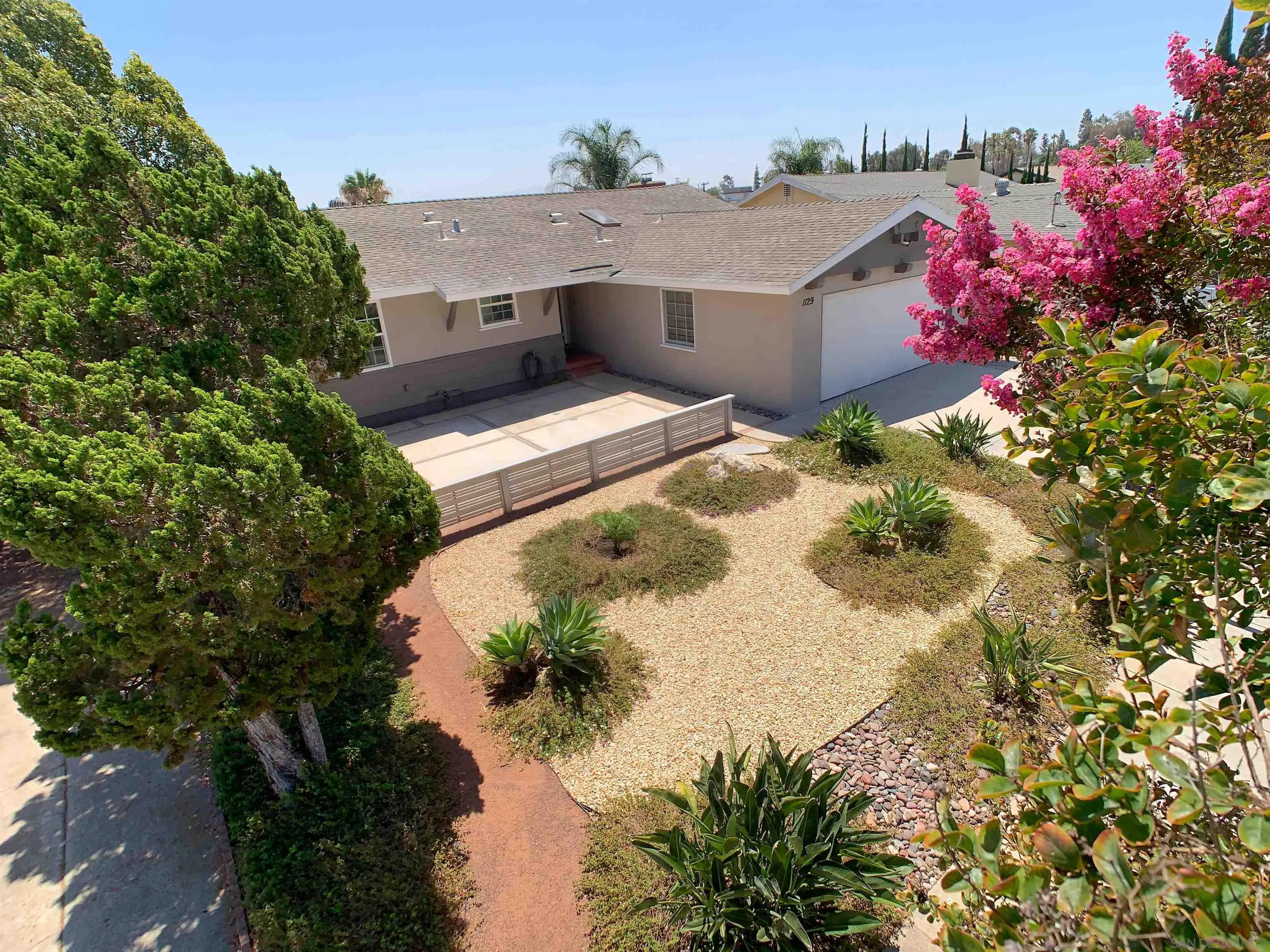 https://cdn.realtyfeed.com/cdn/127/260017095/c5706a5aad83056259464a36462d69cb.webp