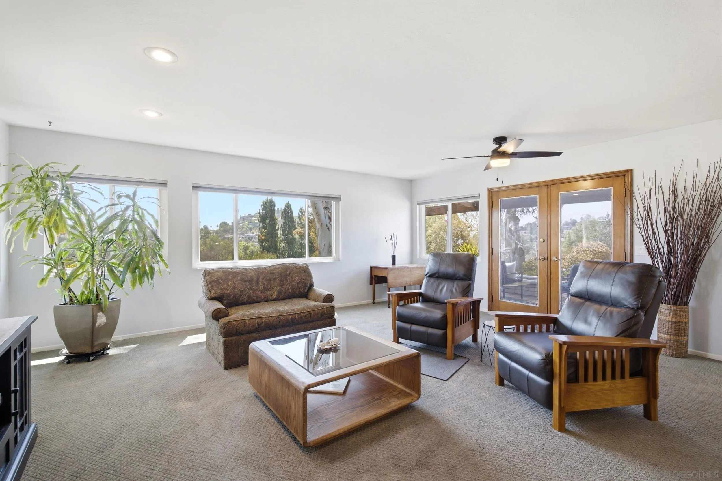 https://cdn.realtyfeed.com/cdn/127/260017115/47632897e0c783001fe1a6a200112d43.webp