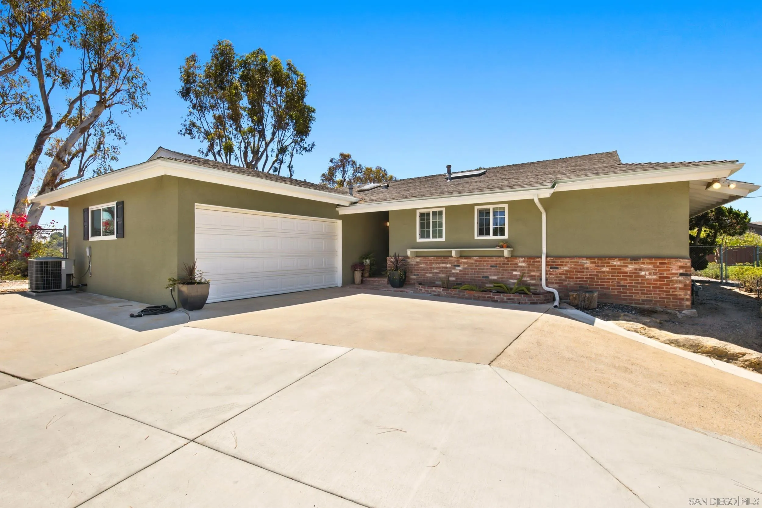 4543 Peak Ct., La Mesa, CA 91941 - Photo 2 of 29, La Mesa, CA