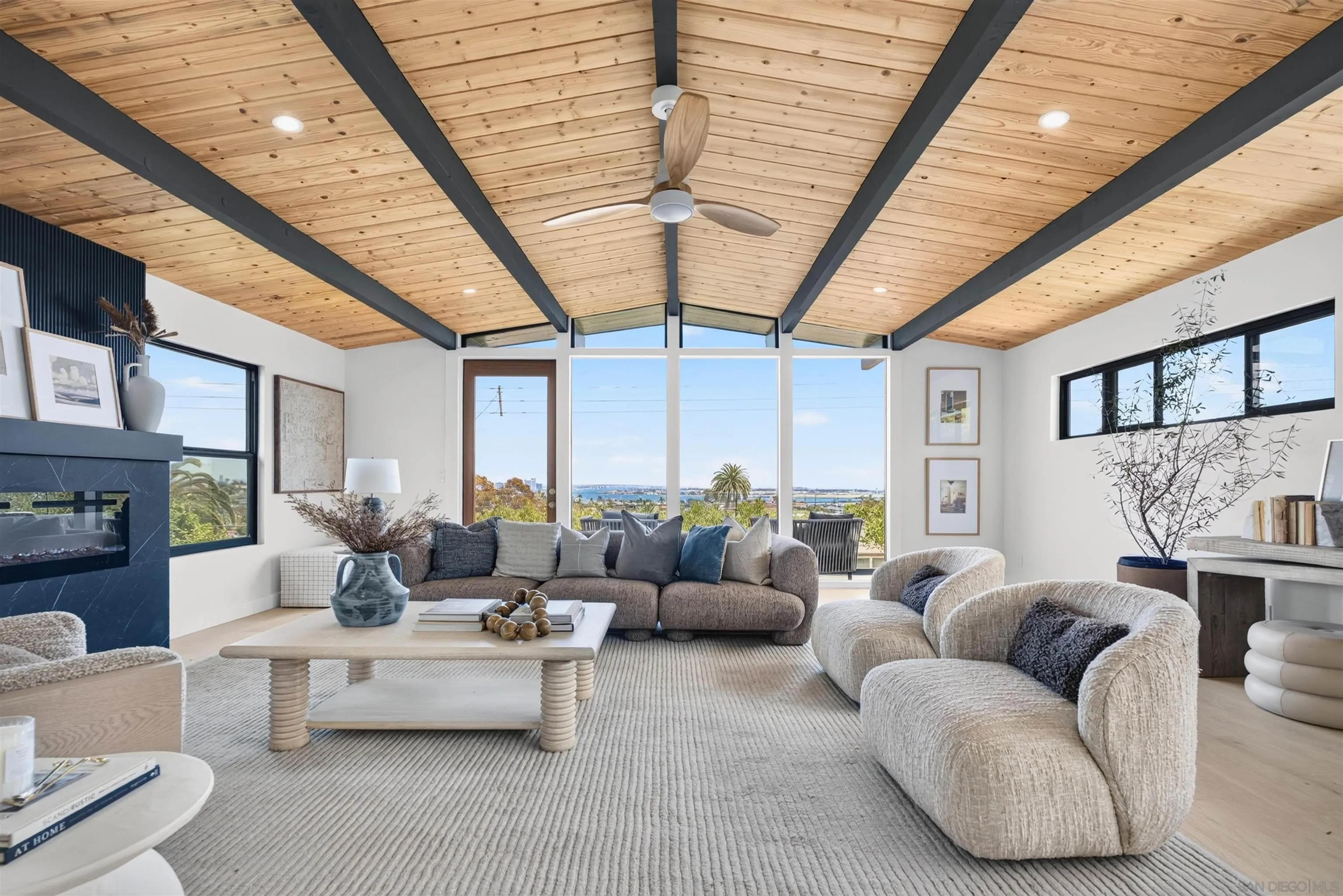 https://cdn.realtyfeed.com/cdn/127/260017120/ecfd44b7a5e1957ddca7fa8aab5c8a5f.webp