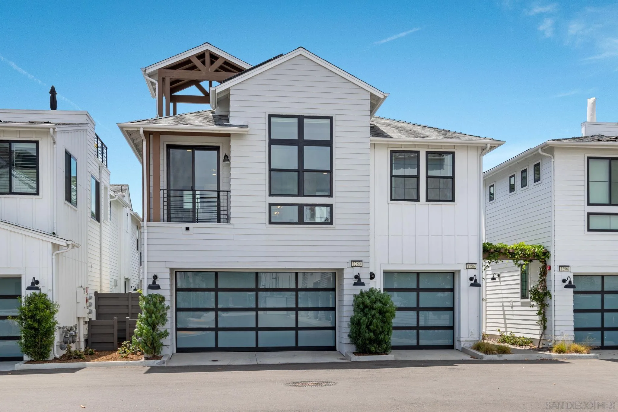 https://cdn.realtyfeed.com/cdn/127/260017121/13b6fefd57b3da892cecafd56932382d.webp