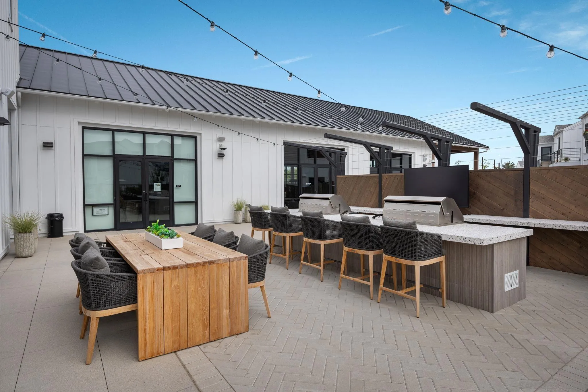 https://cdn.realtyfeed.com/cdn/127/260017121/454e89817a84324340b7ae458f50e187.webp