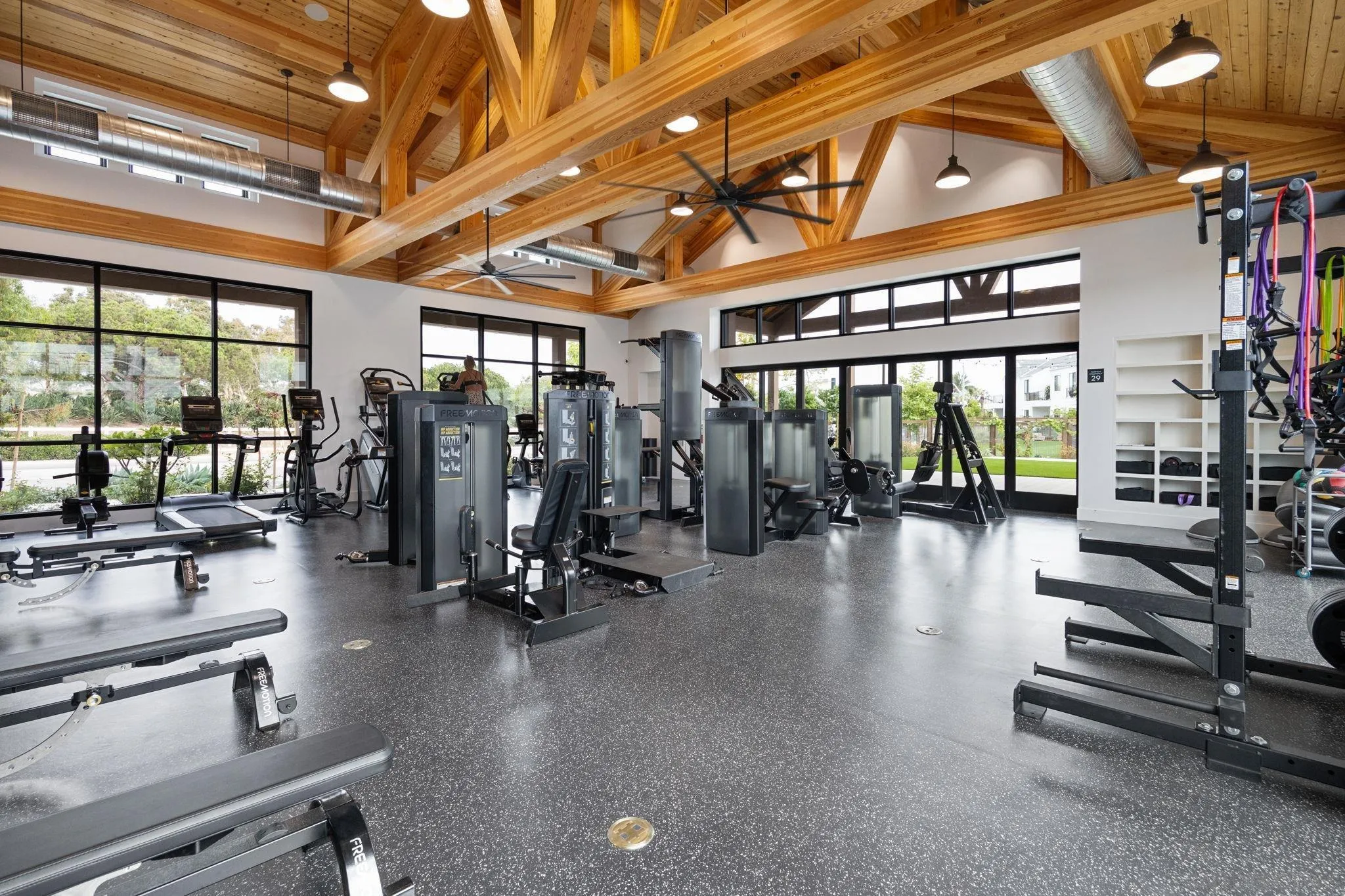 https://cdn.realtyfeed.com/cdn/127/260017121/d683f2d8489604fe4f939507b3a793fd.webp
