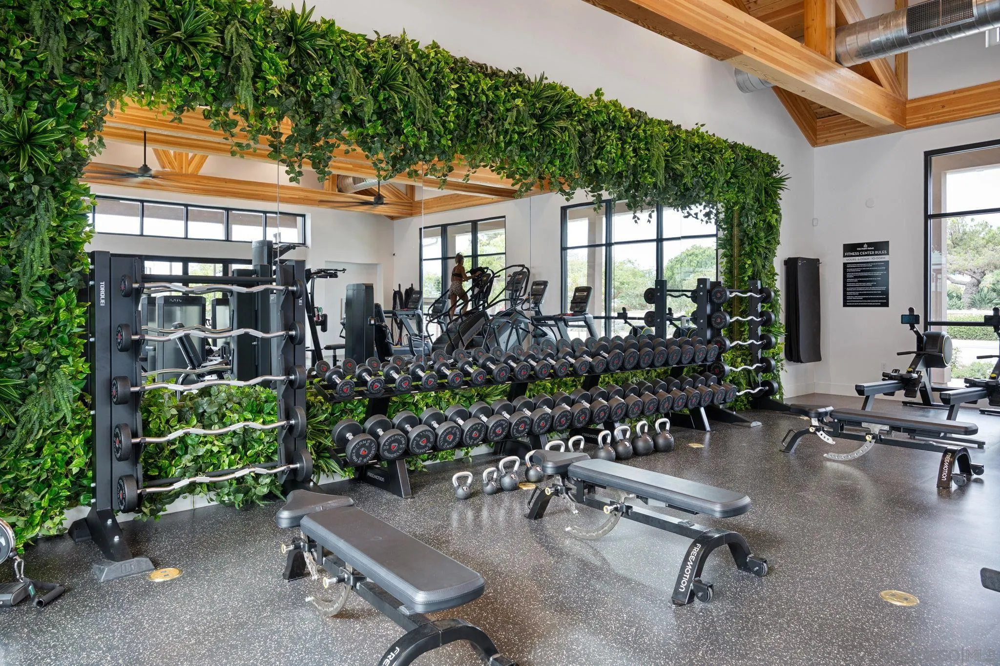 https://cdn.realtyfeed.com/cdn/127/260017121/f11a3b62a84624141bb4e625ab5175be.webp