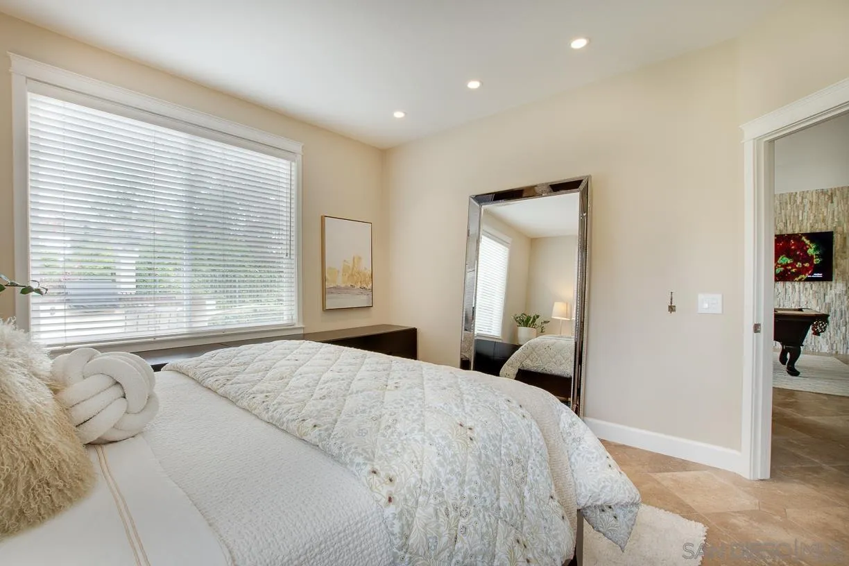 https://cdn.realtyfeed.com/cdn/127/260017125/b37f27453cf49ef6eee5fff2087246d5.webp