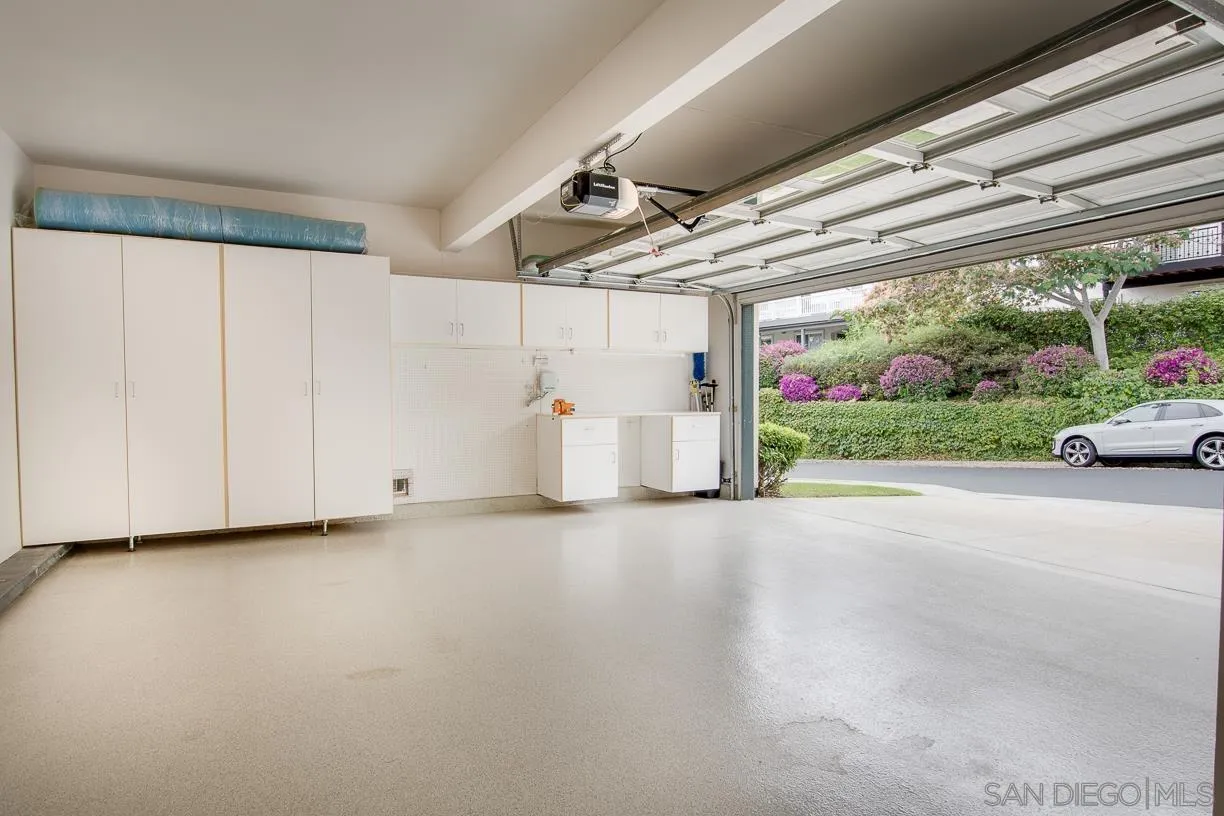 https://cdn.realtyfeed.com/cdn/127/260017125/fc5369fe8fab9859b1407040e60d71d9.webp