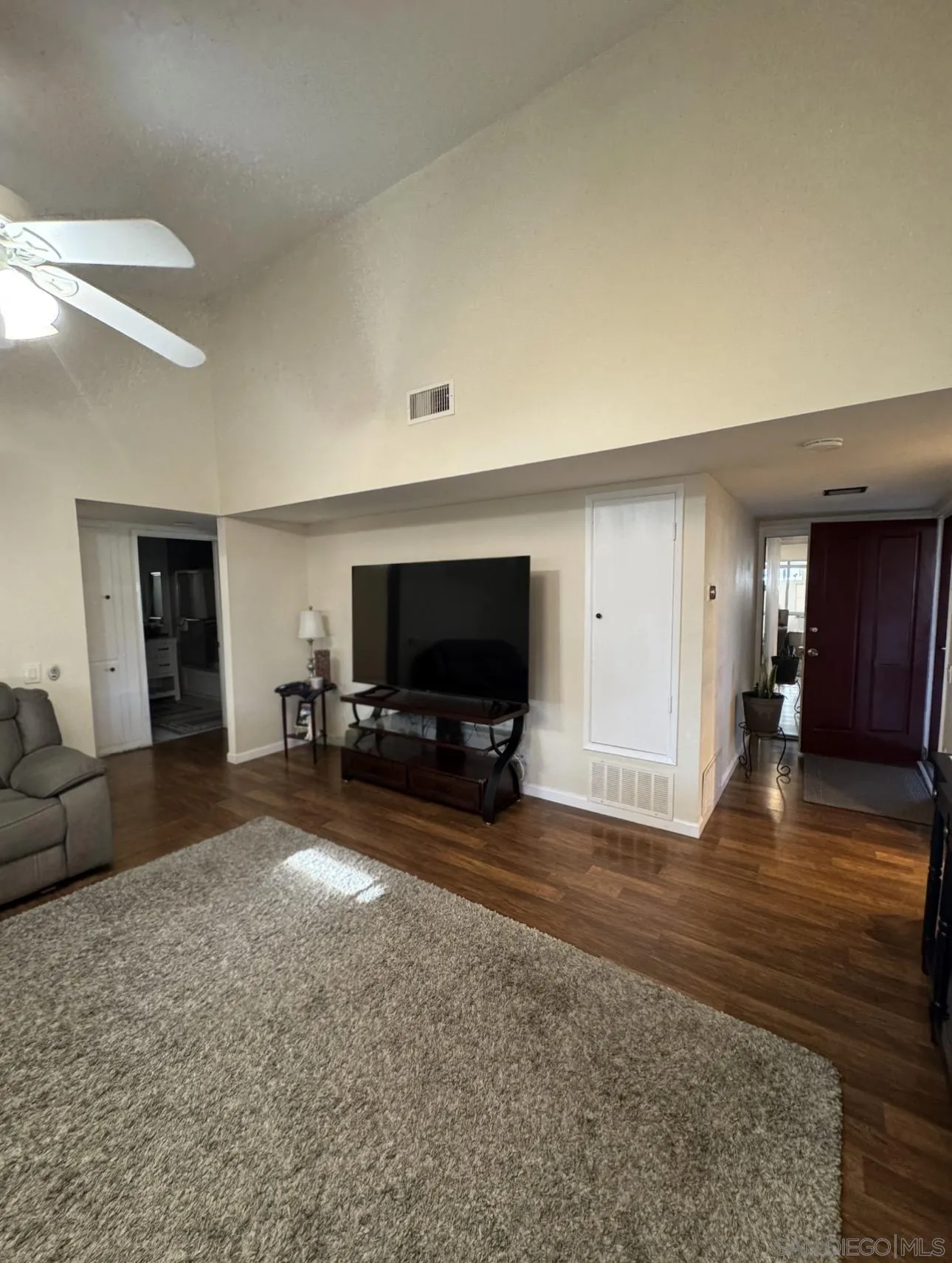 Photo #6: 260017130 Listing: Photo #6