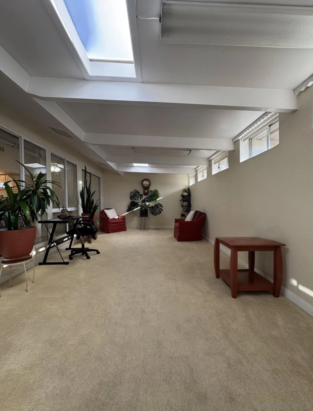 Photo #2: 260017130 Listing: Photo #2