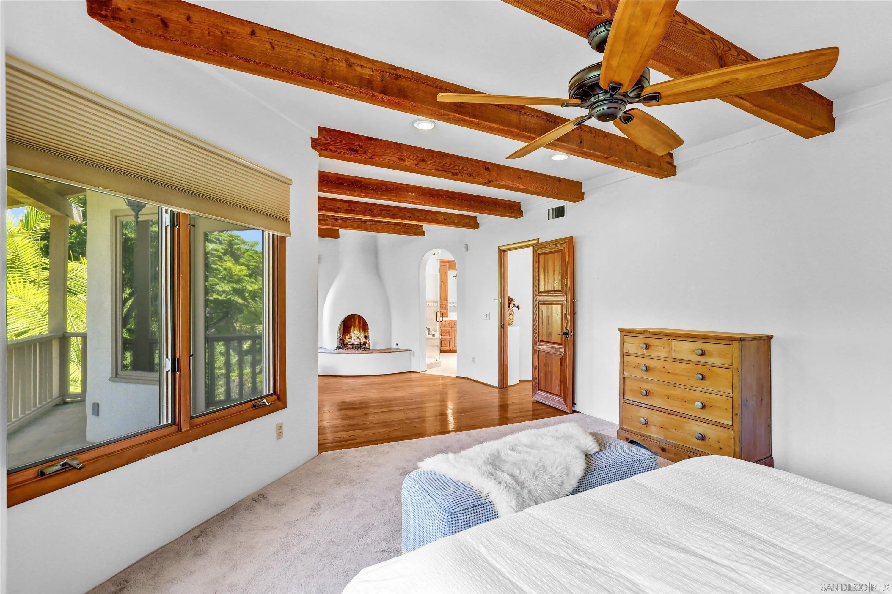https://cdn.realtyfeed.com/cdn/127/260017131/7ac576b2a24e39796be62ee57029ac7e.webp