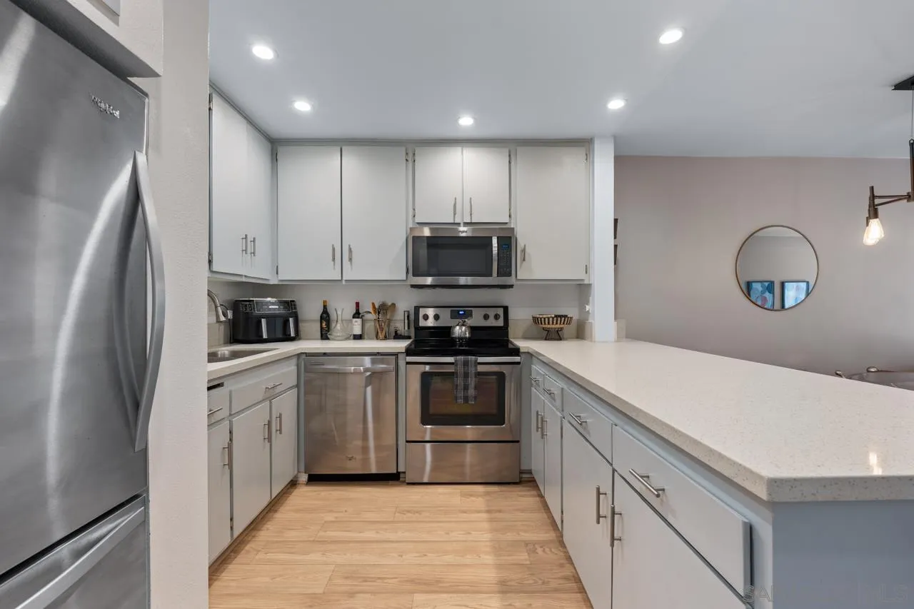 Photo #7: 260017133 Listing: Photo #7