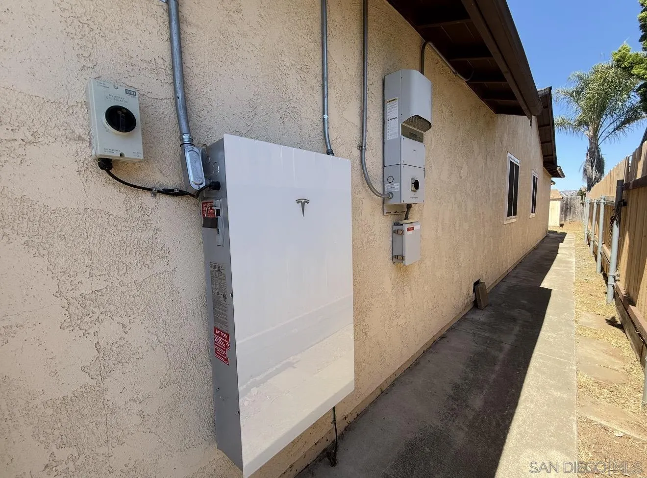 https://cdn.realtyfeed.com/cdn/127/260017135/4815d2302efad8d3b4fd49dd56aee4b7.webp