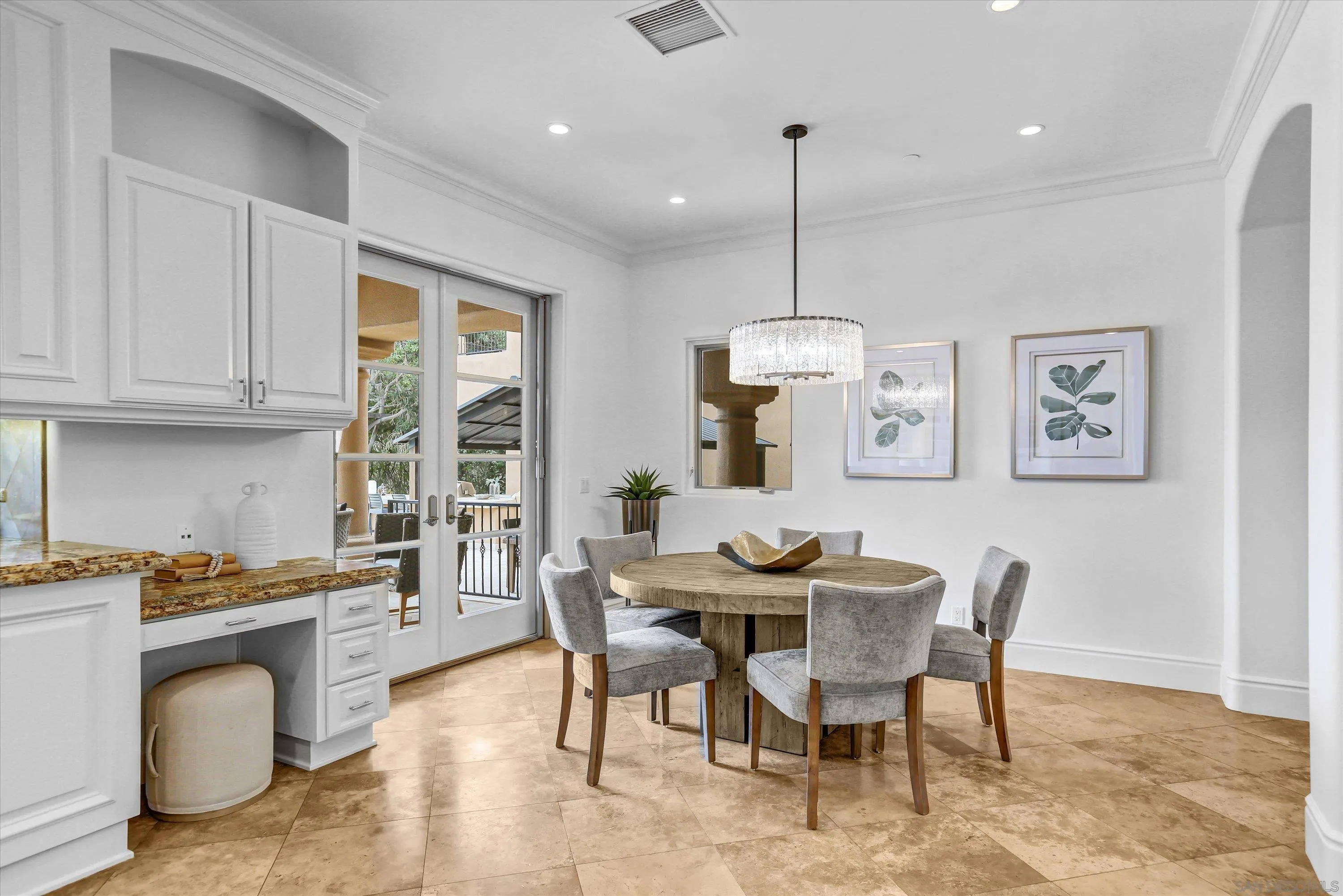 https://cdn.realtyfeed.com/cdn/127/260017138/41c6467d5d7ffdf8329dfceb27f1bd2c.webp