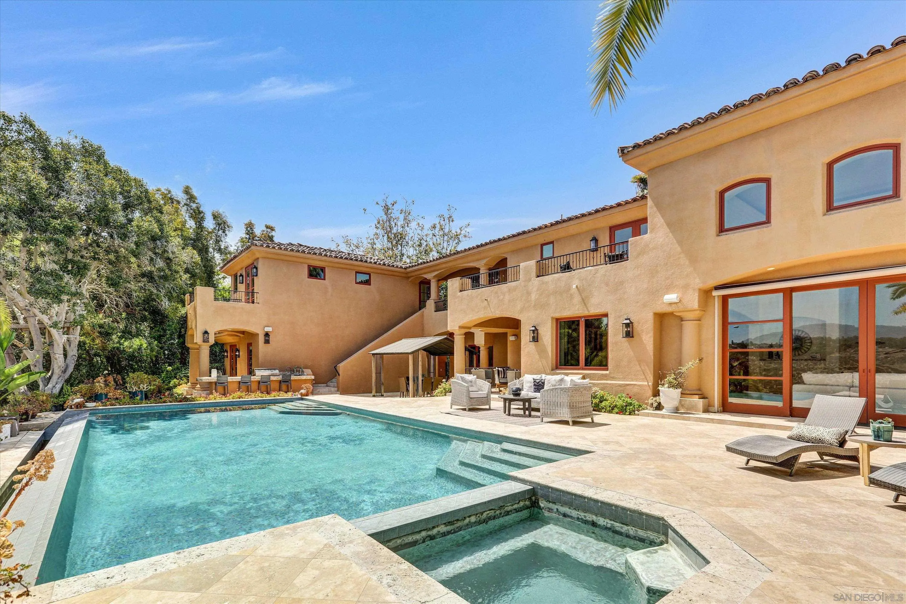 https://cdn.realtyfeed.com/cdn/127/260017138/83a04e5eef2f97125bbbd640ba5724dc.webp
