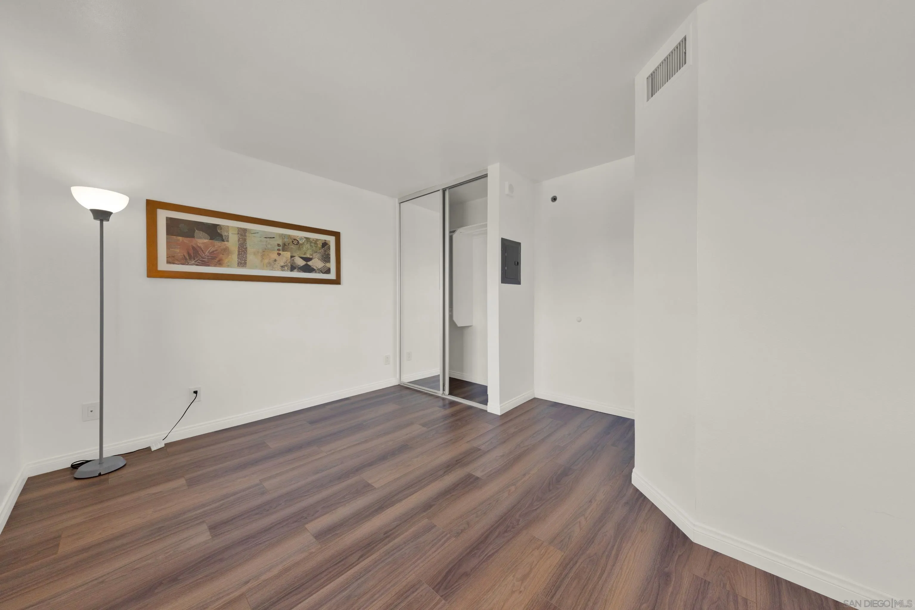 https://cdn.realtyfeed.com/cdn/127/260017140/36cb94bdb674ee37959f93c19a2bdc64.webp
