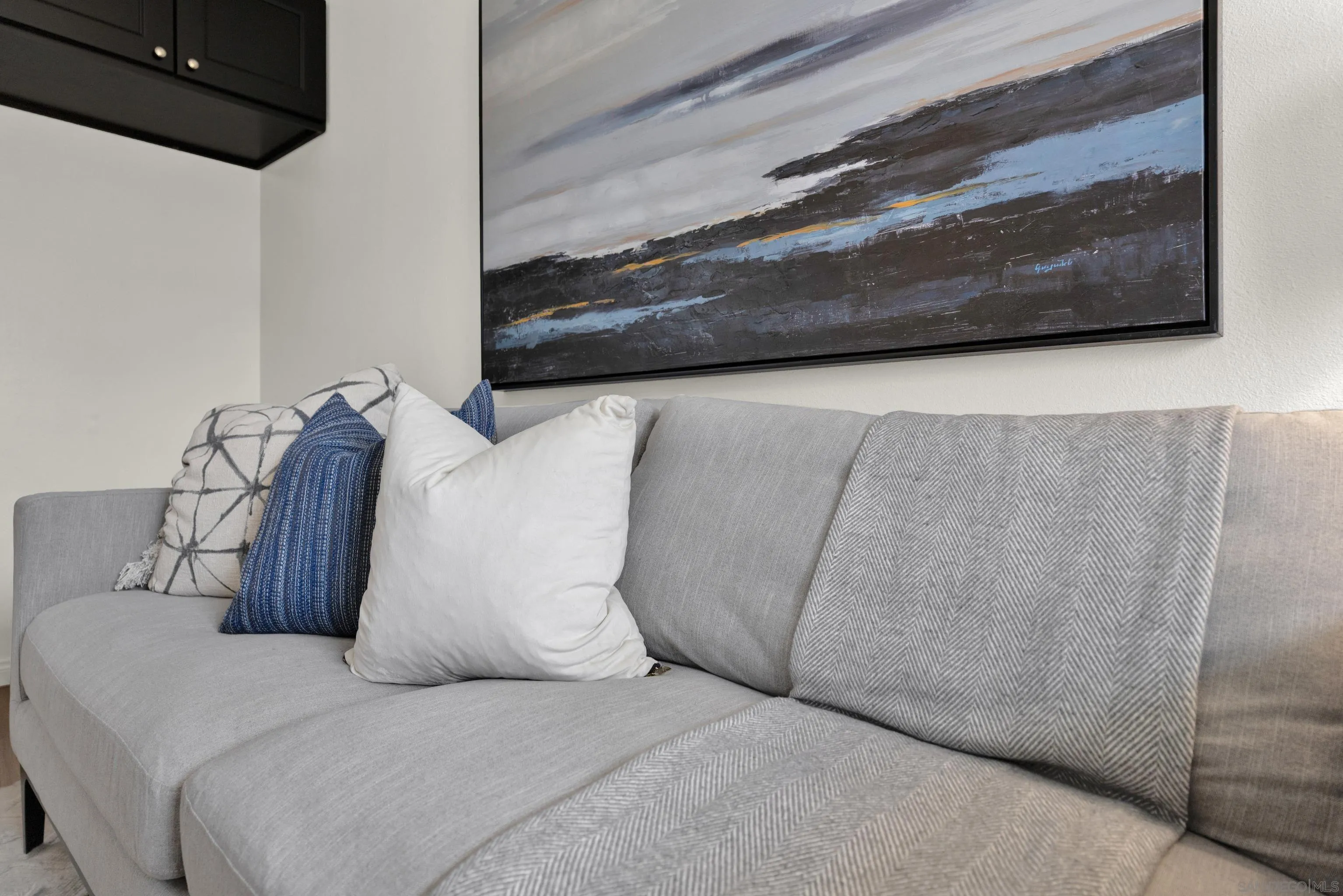 https://cdn.realtyfeed.com/cdn/127/260017140/5de3f571af835930093c457a2051ece9.webp
