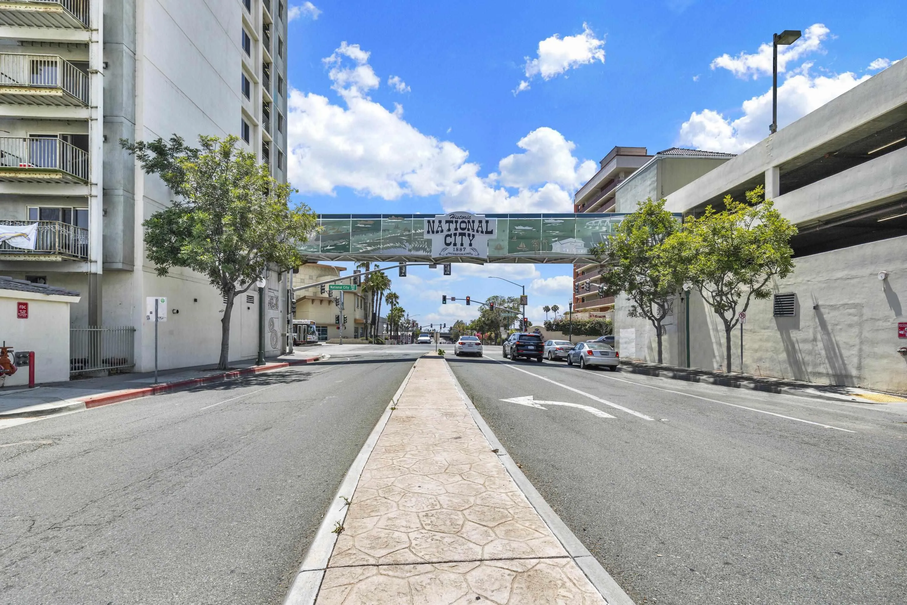 https://cdn.realtyfeed.com/cdn/127/260017140/60b29c2812bd96e12ed0537841b76a62.webp