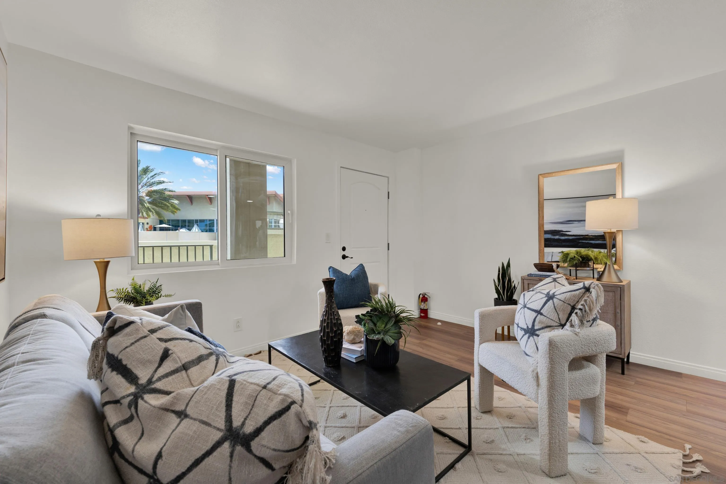 https://cdn.realtyfeed.com/cdn/127/260017140/aa60476bb1c2a9a052bd68fdb14ce9ad.webp
