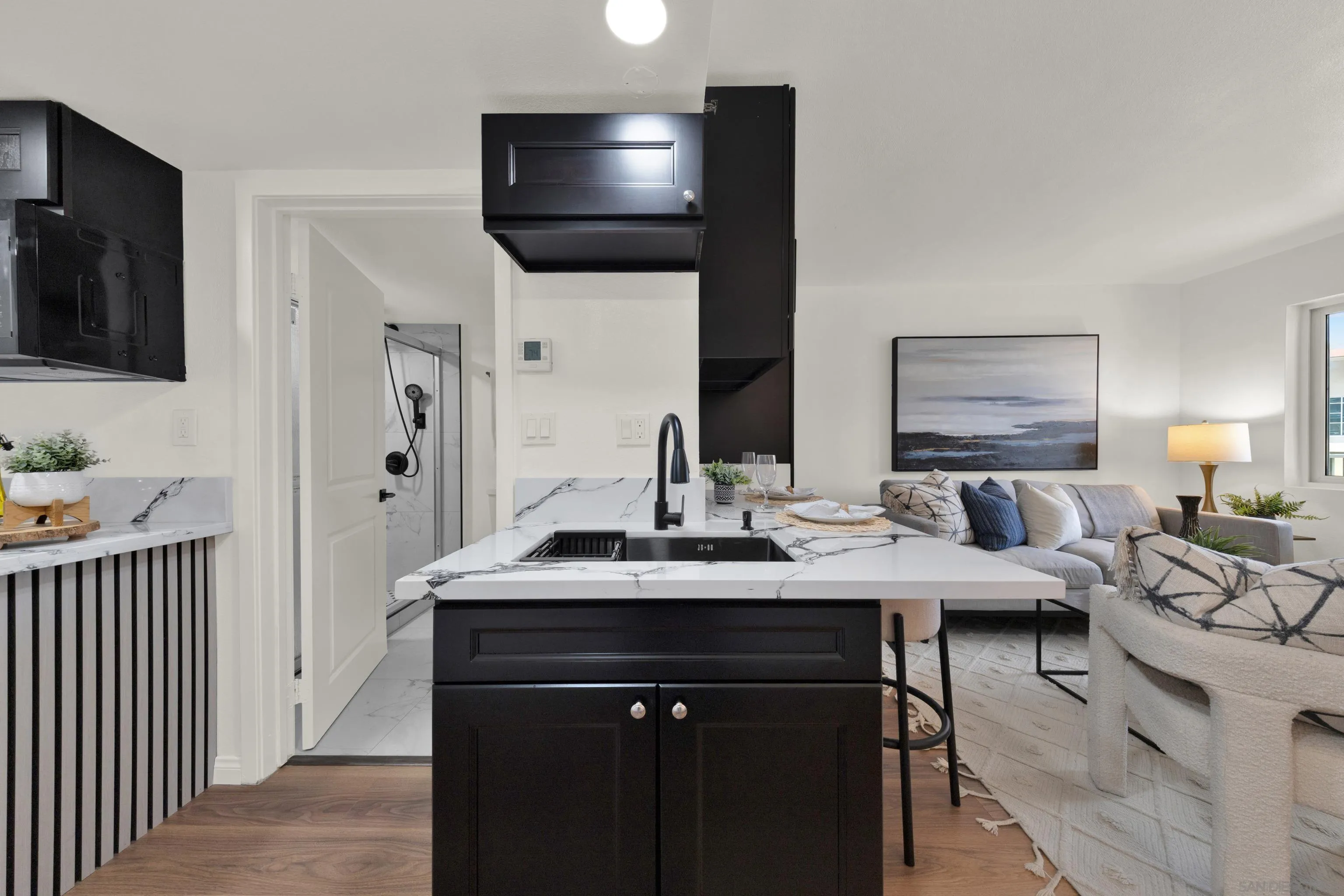 https://cdn.realtyfeed.com/cdn/127/260017140/ae4d031d8accb072586778a79a9c6836.webp